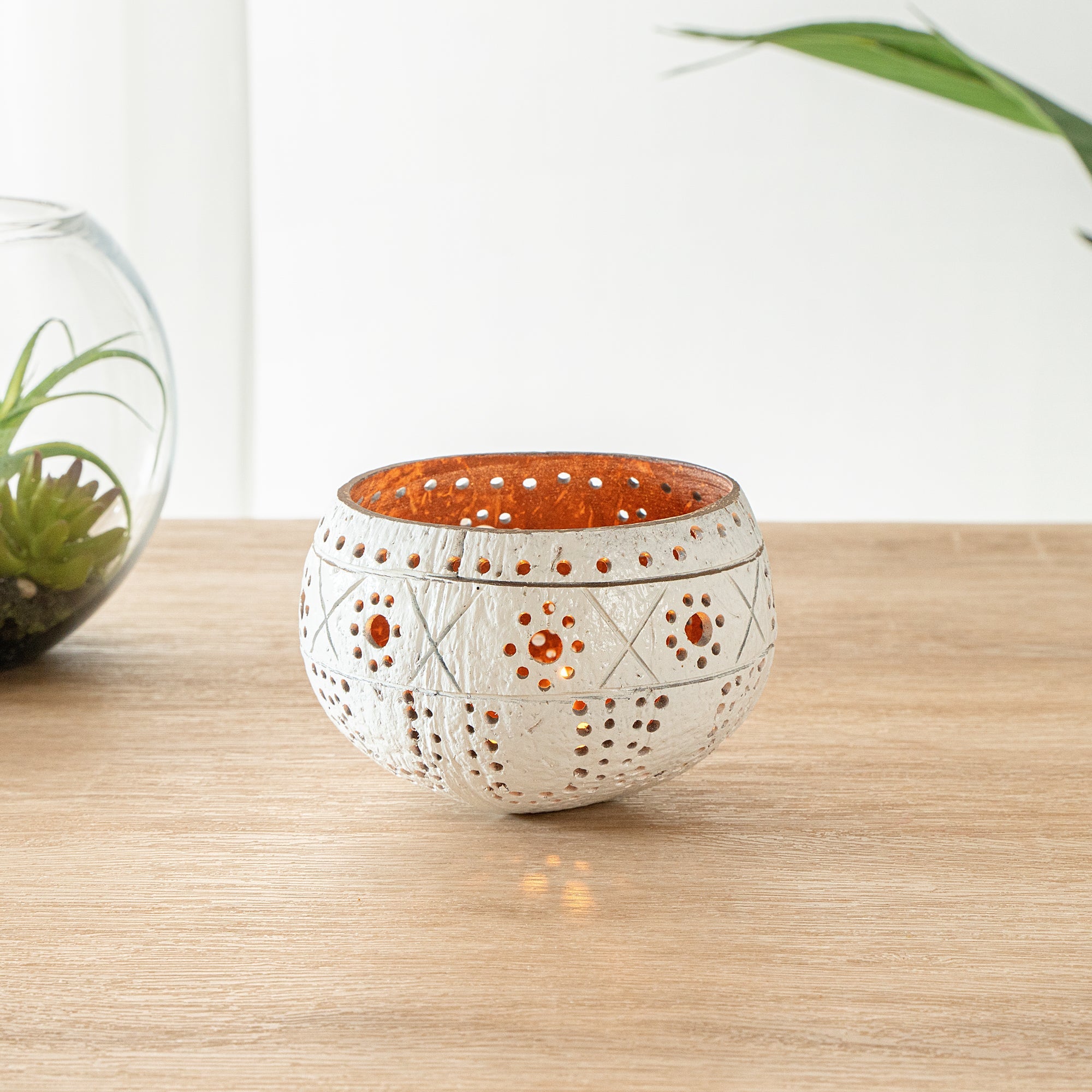 Coco Casa White Handmade Coconut Shell Candle Holder - Sun and Light Pattern - 4" x 4" x 3 1/4" - 10 count box