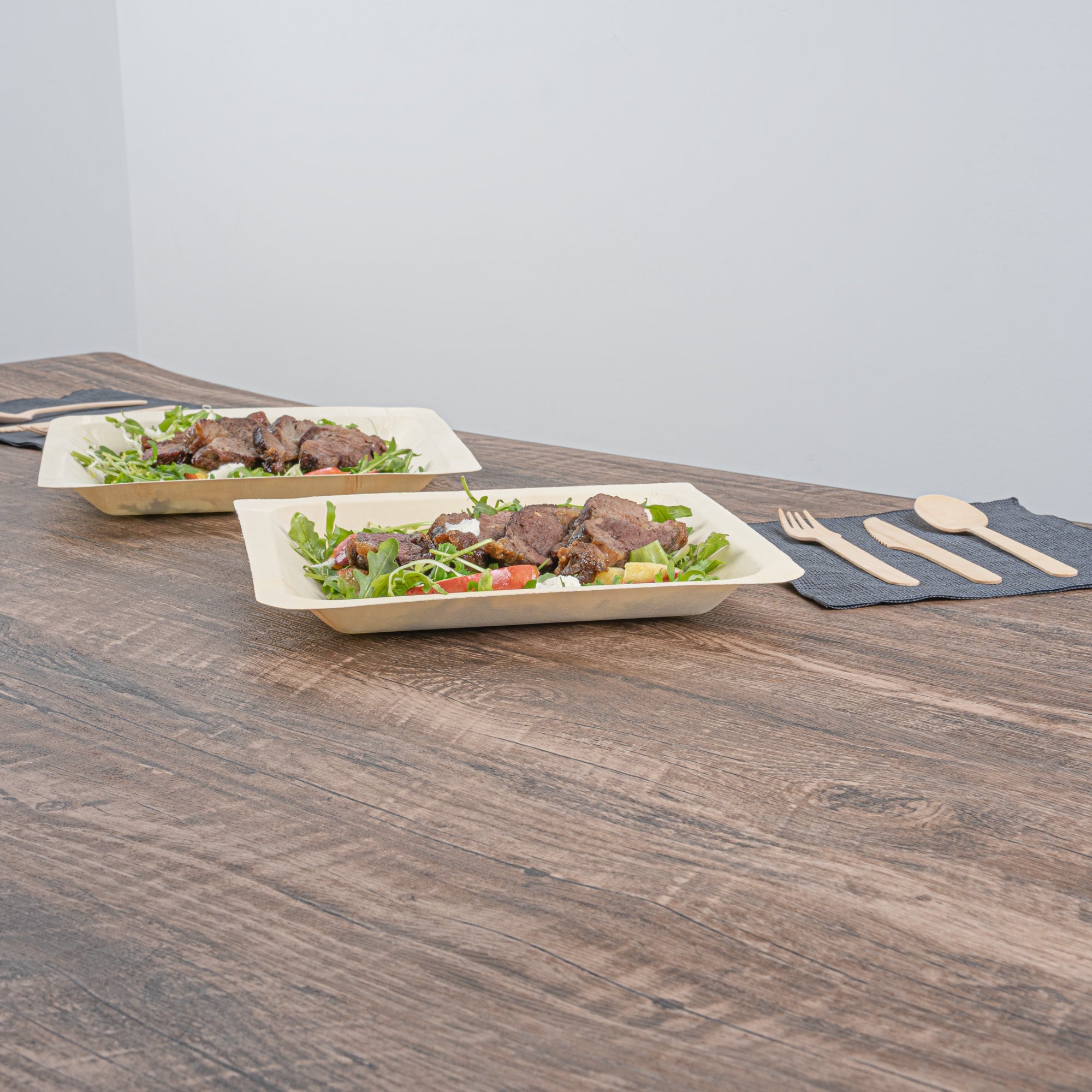 Taipei Square Natural Poplar Plate - 9 3/4'' x 9 3/4'' x 1'' - 50 count box