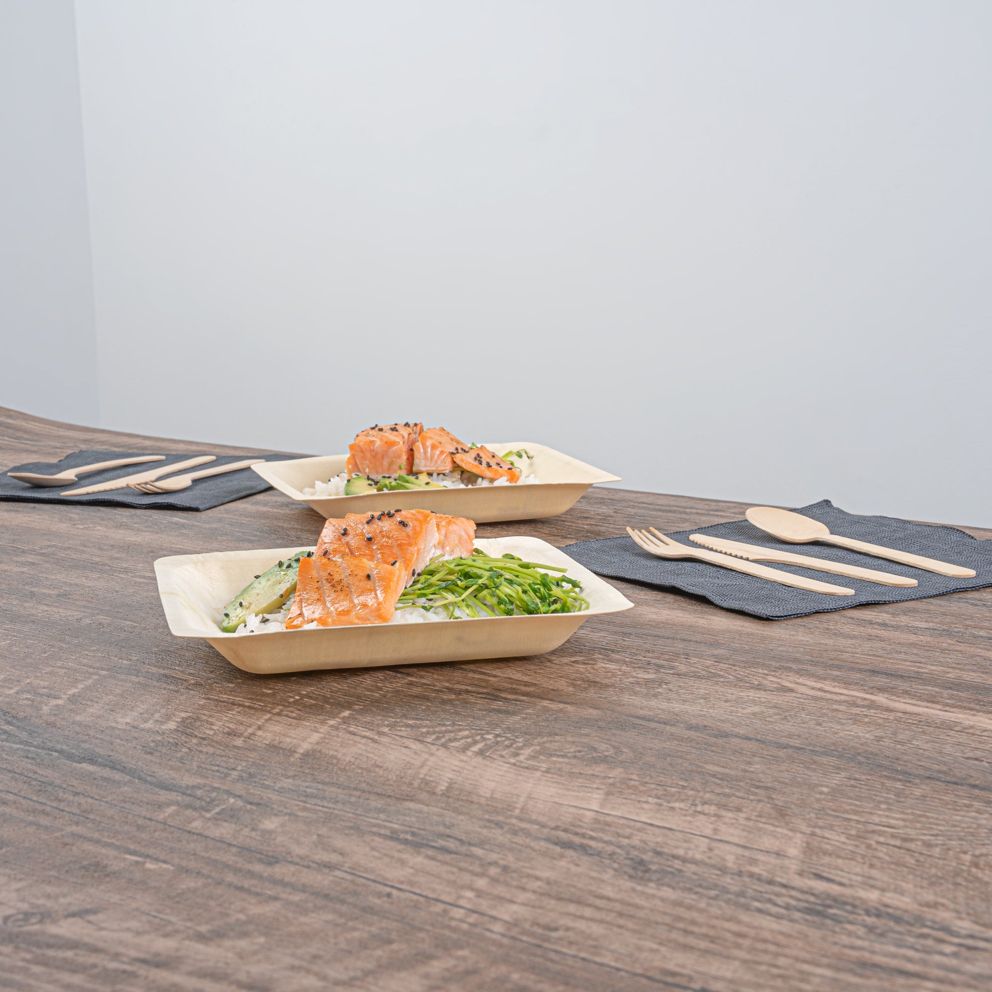 Taipei Square Natural Poplar Plate - 7'' x 7'' x 1'' - 50 count box