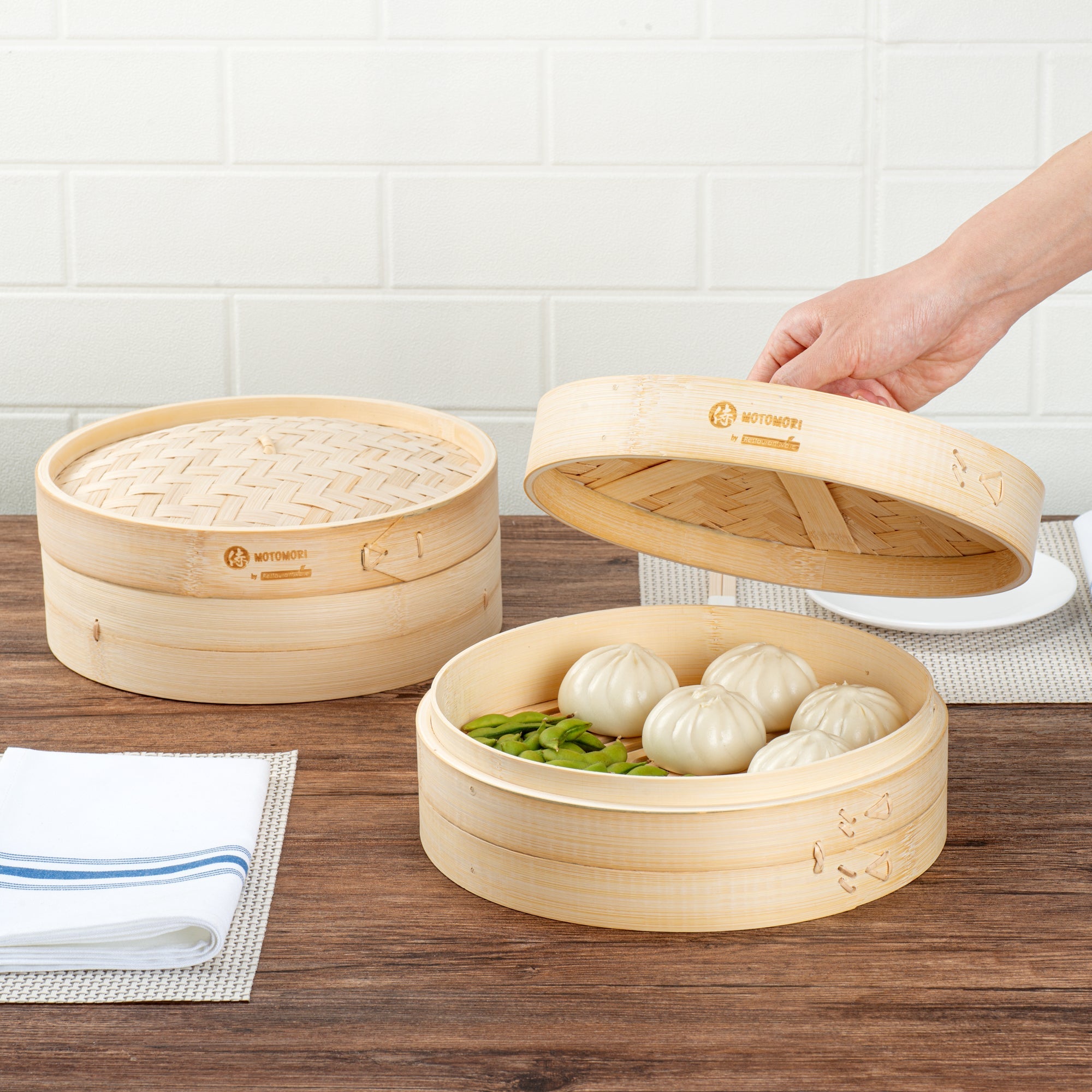 Motomori Round Natural Bamboo Steamer - 10'' x 10'' x 4'' - 1 count box