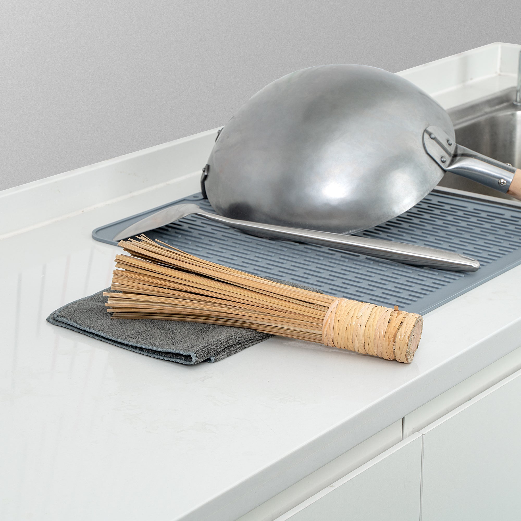 Motomori Natural Bamboo Wok Brush - 11" - 1 count box