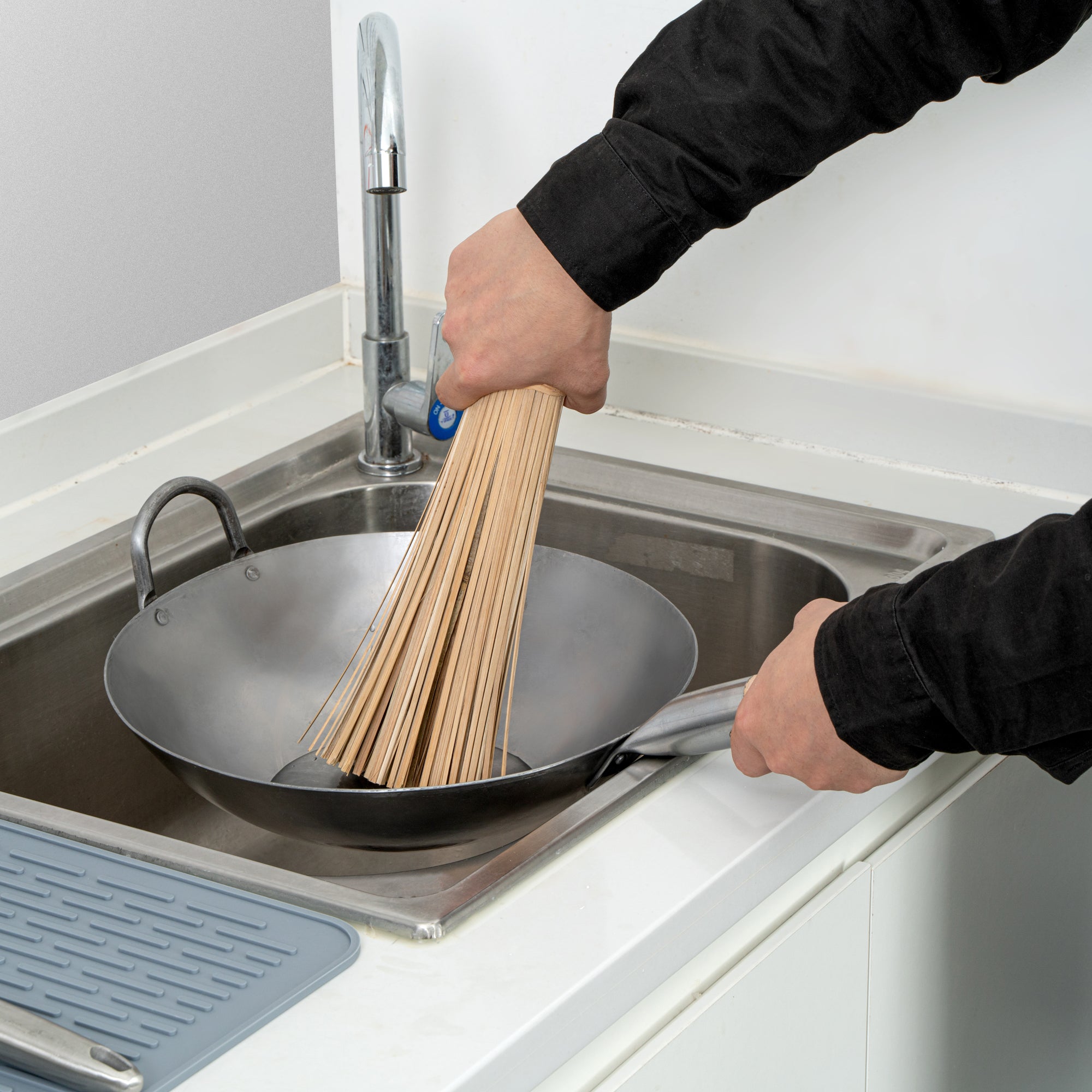 Motomori Natural Bamboo Wok Brush - 11" - 1 count box