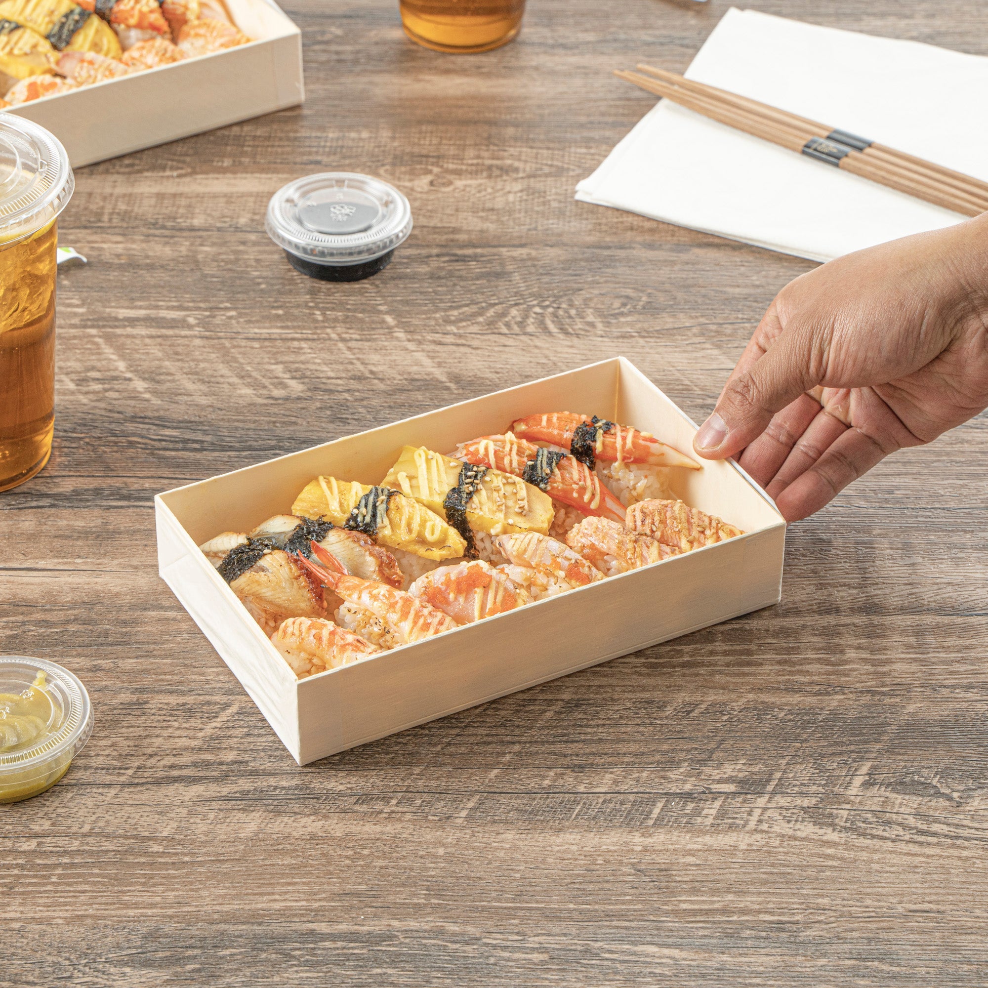 Taipei 31 oz Rectangle Natural Poplar Bento Box - 8" x 4 3/4" x 1 1/2" - 100 count box
