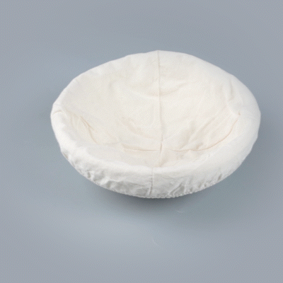 Pastry Tek Rattan Round Natural Banneton Proofing Basket - with 2 Cotton Liners - 9" x 9" x 3 1/4" - 1 count box