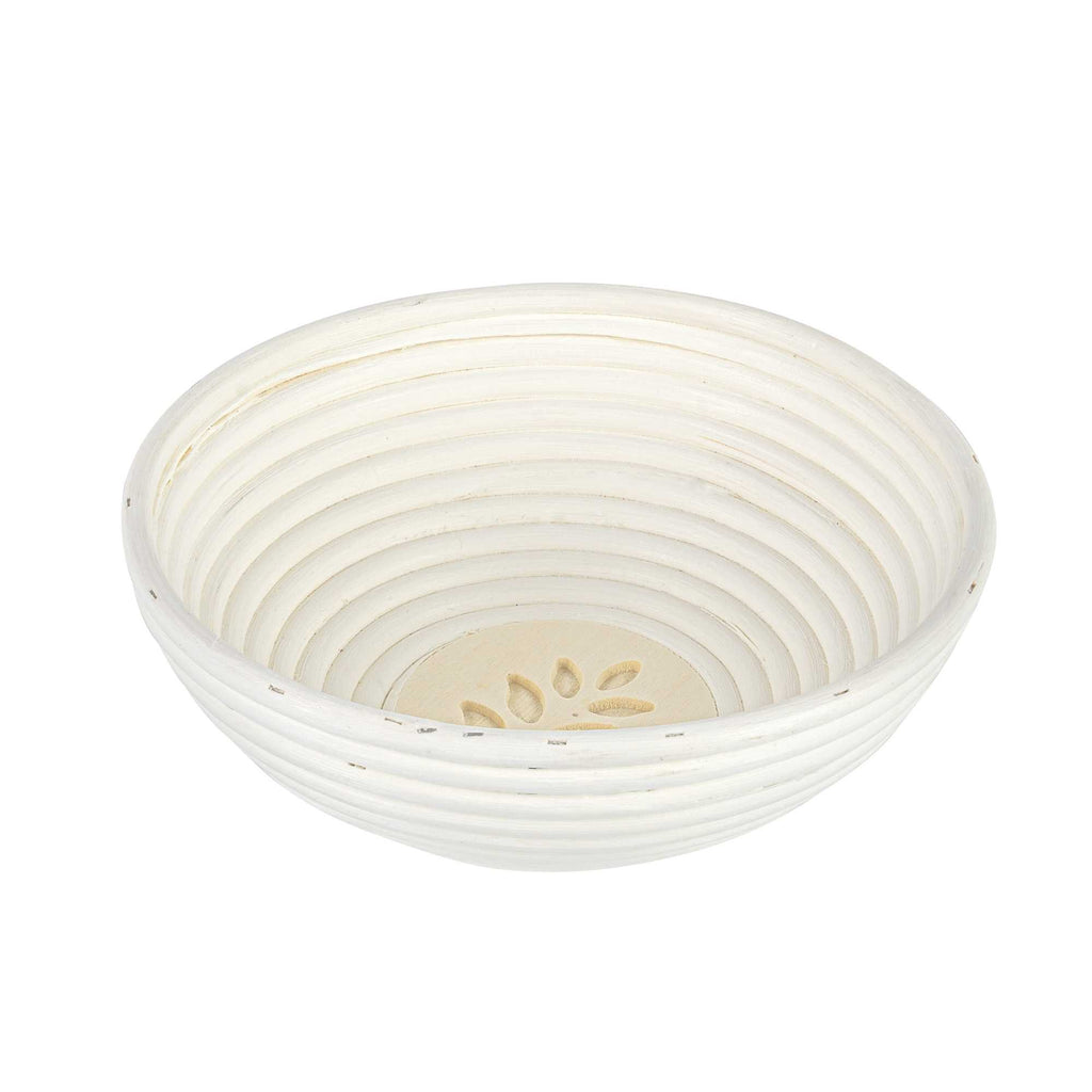 Pastry Tek Rattan Round Natural Banneton Proofing Basket - with 2 Cotton Liners - 9" x 9" x 3 1/4" - 1 count box