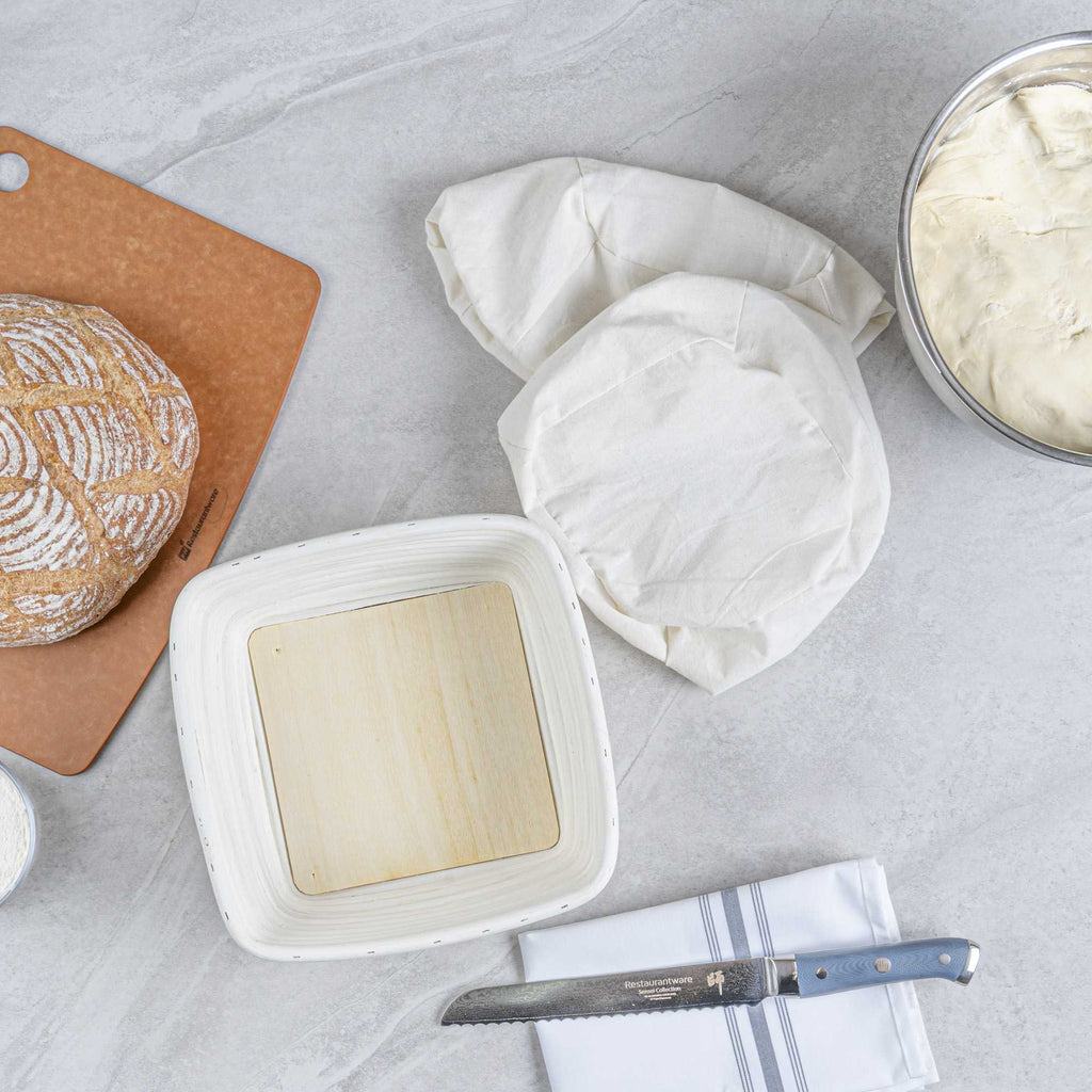 Pastry Tek Rattan Square Natural Banneton Proofing Basket - with 2 Cotton Liners - 9 3/4" x 9 3/4" x 4" - 10 count box
