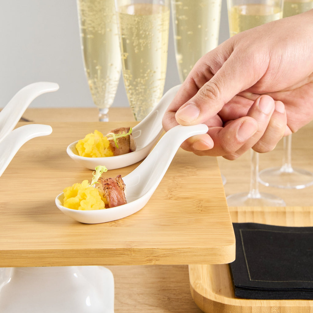 Chef 101 White Porcelain Wave Spoon - 5" x 1 3/4" x 1" - 10 count box