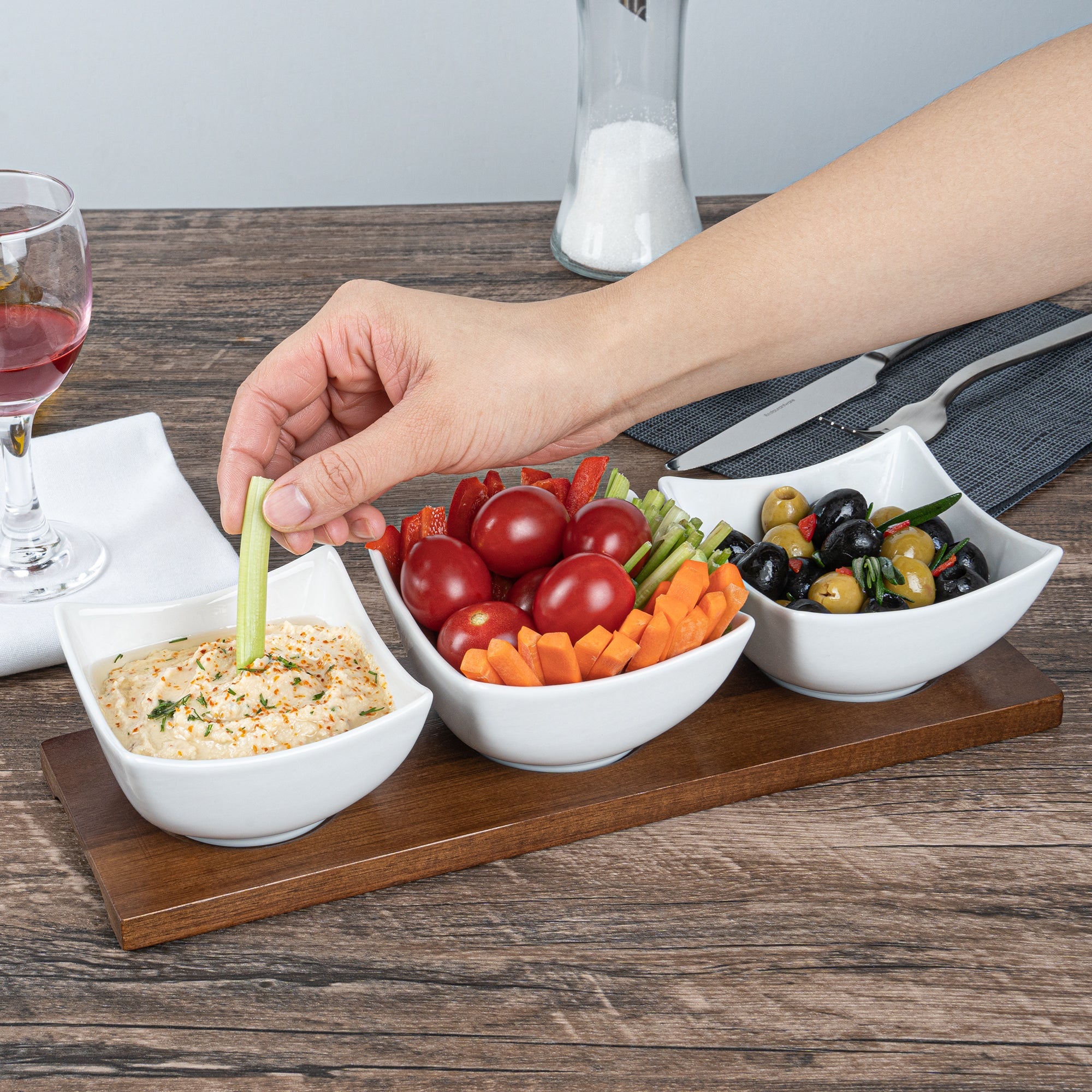 Chef 101 15 oz Rectangle White Porcelain Cocktail Bowl Set - 3 Bowls, Bamboo Tray - 12" x 4" x 2 1/2" - 1 count box