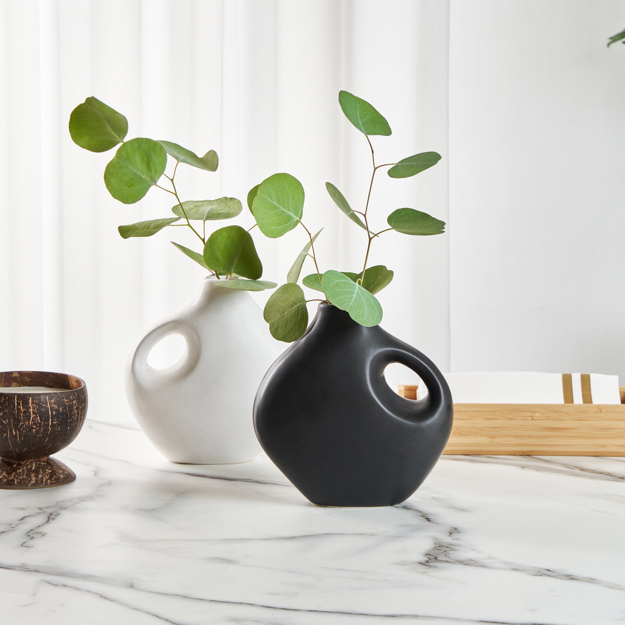 Table Art Black Ceramic Jug Vase - 7'' x 3 1/4'' x 7'' - 1 count box