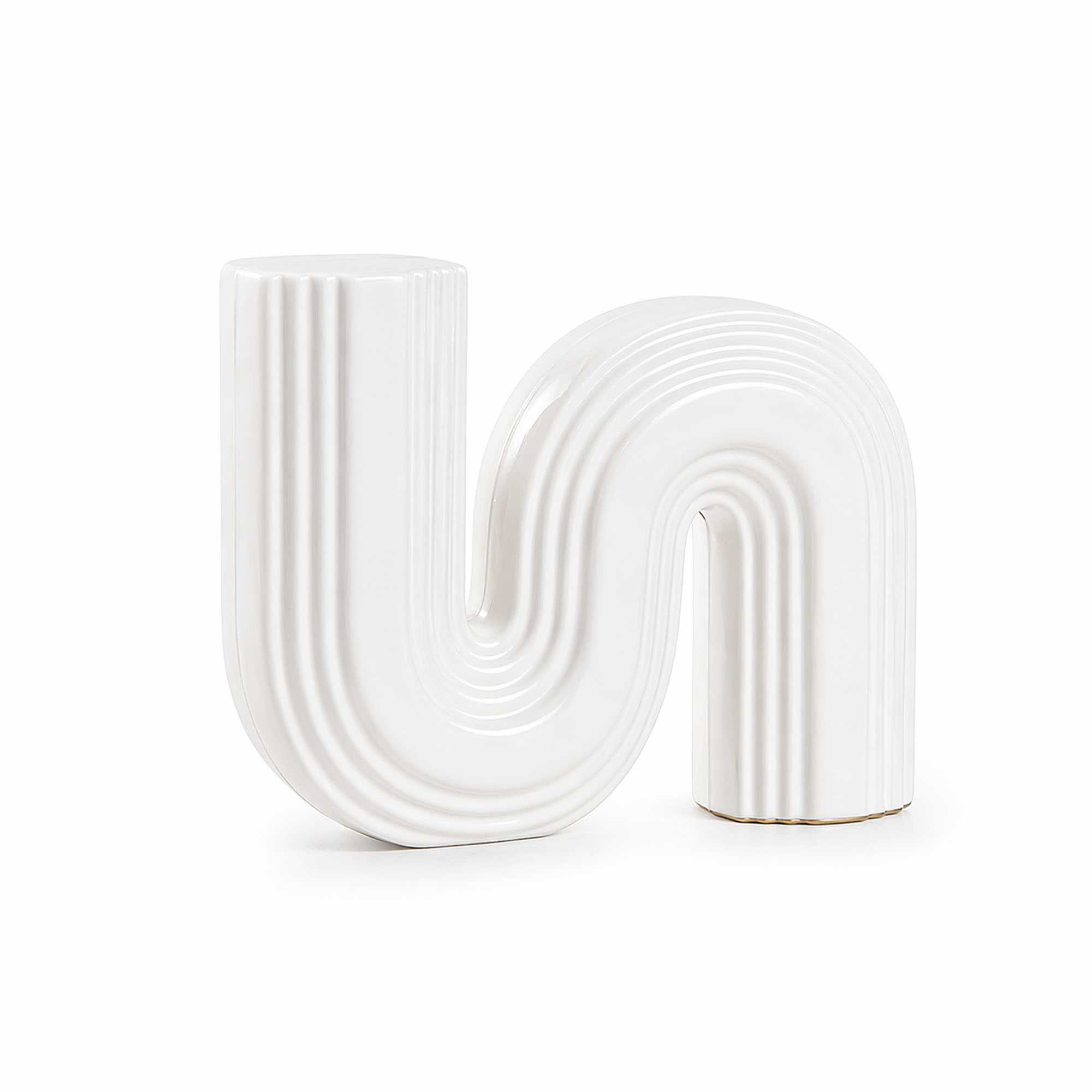 Table Art White Ceramic S-Shaped Vase - 7 1/4'' x 2'' x 6'' - 1 count box
