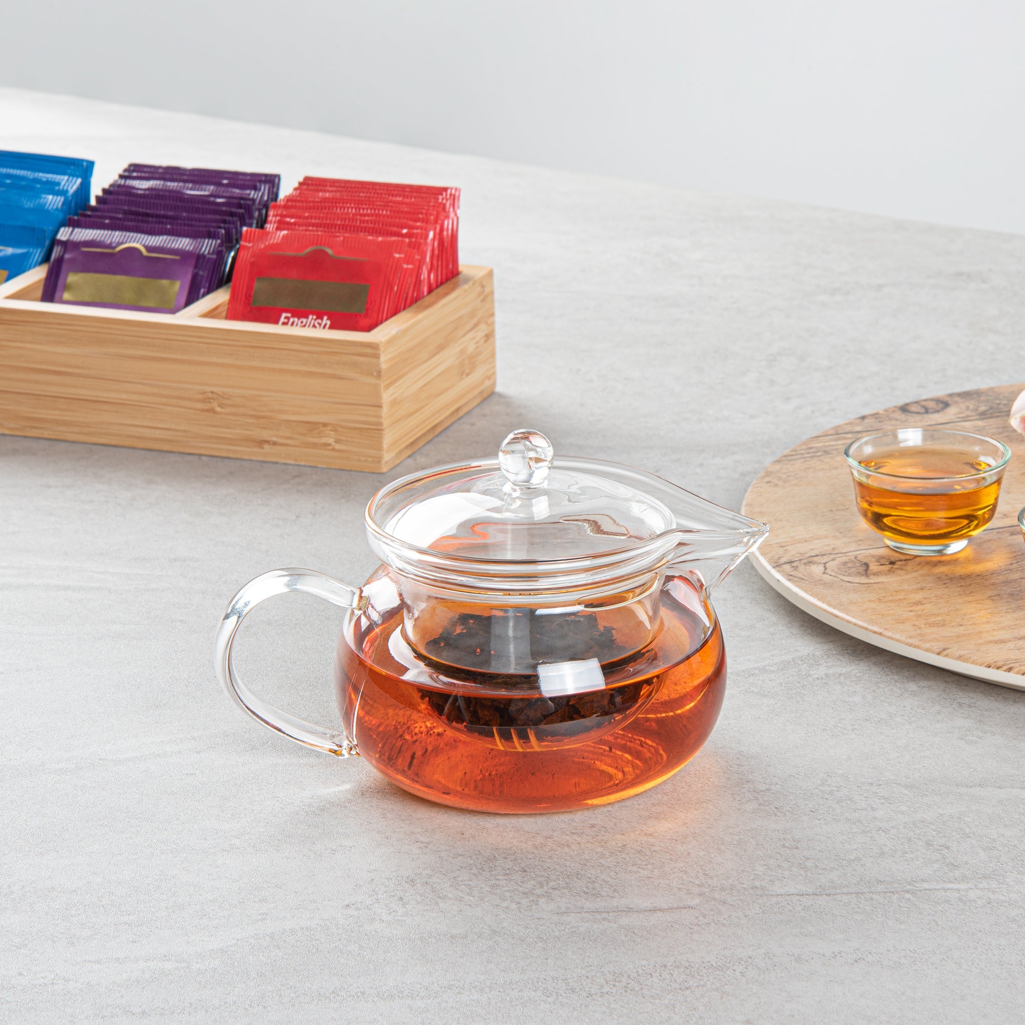Forma Professional 17 oz Round Glass Teapot - Double Wall - 5 1/4" x 5 1/4" x 5" - 1 count box