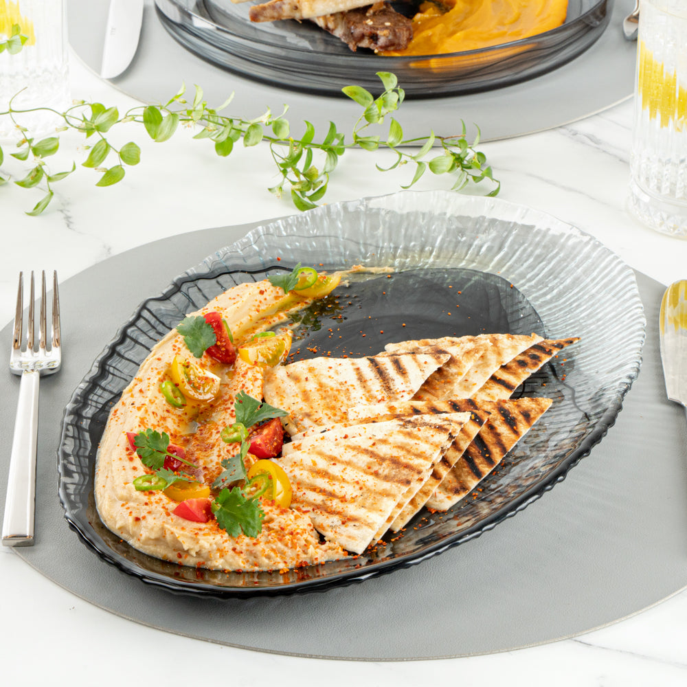 Vetri Oval Black Glass Focus Serving Plate - 15" x 9 3/4" x 1 1/4" - 6 count box