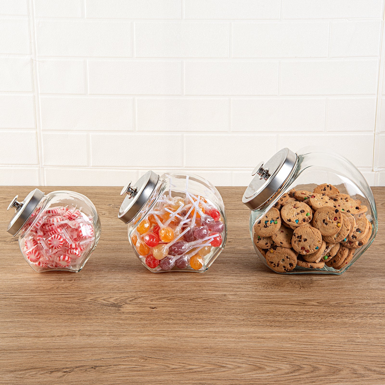 Vetri 0.5 gal Glass Penny Jar - with Chrome Lid - 4" x 4" x 7 1/2" - 1 count box