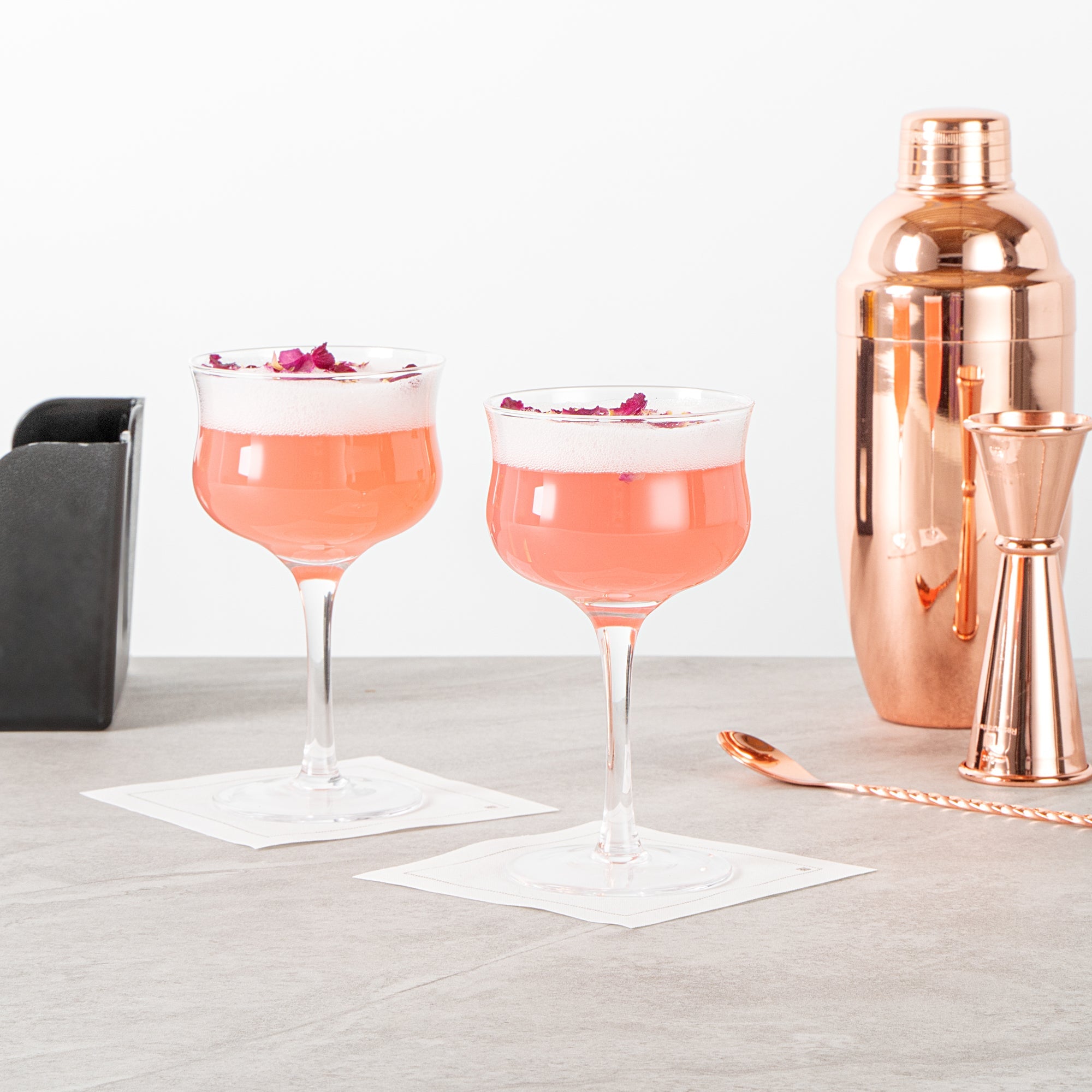Vetri 8 oz Rose / Cocktail Glass - 3 1/4" x 3 1/4" x 5 3/4" - 24 count box