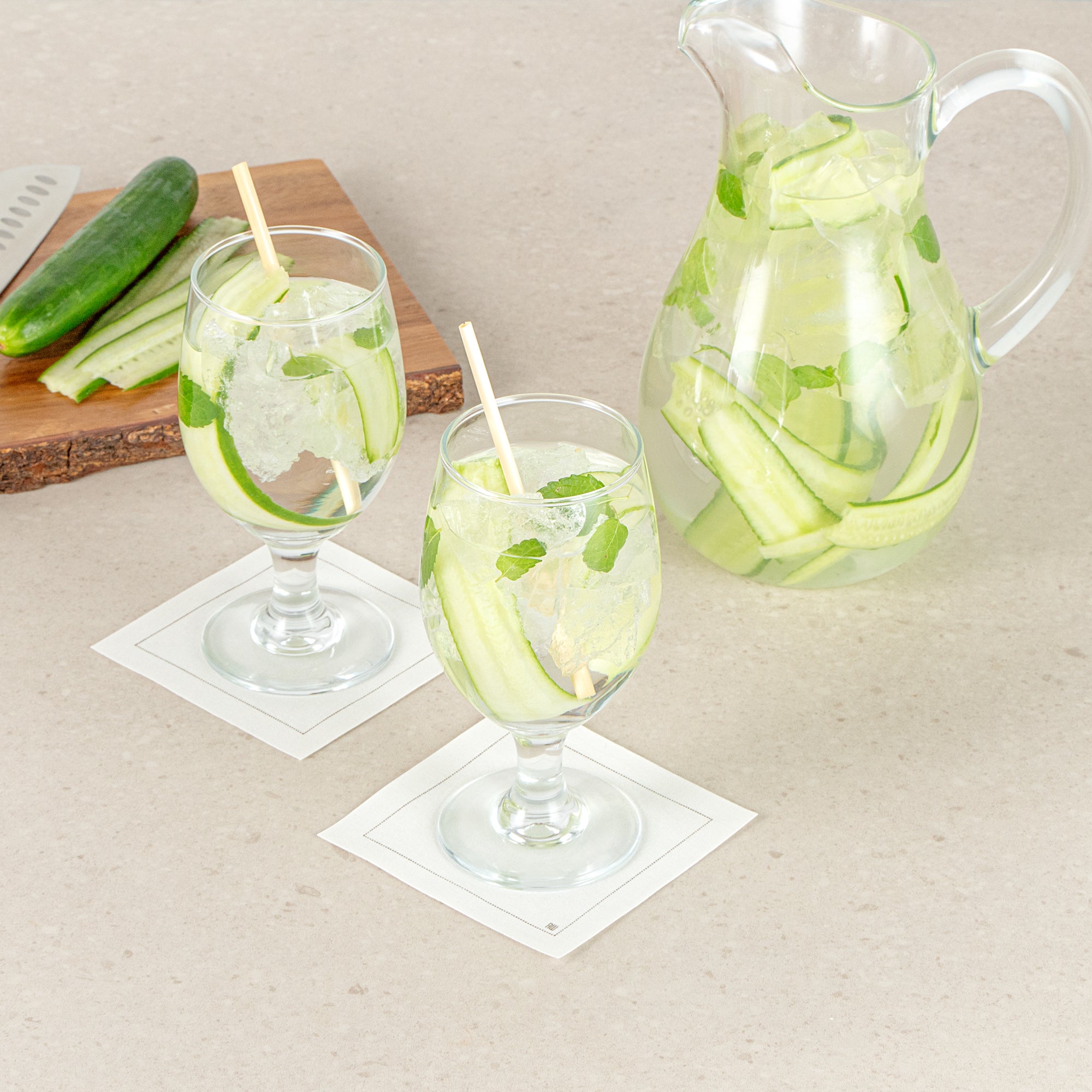 Vetri 14 oz Water Goblet Glass - 2 3/4" x 2 3/4" x 6 1/2" - 24 count box