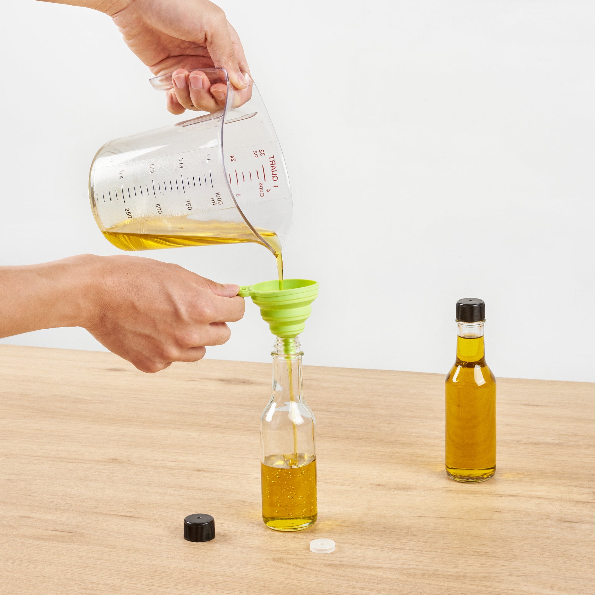 Vetri 5 oz Glass Woozy Bottle - with Black Cap - 1 3/4" x 1 3/4" x 6 3/4" - 10 count box