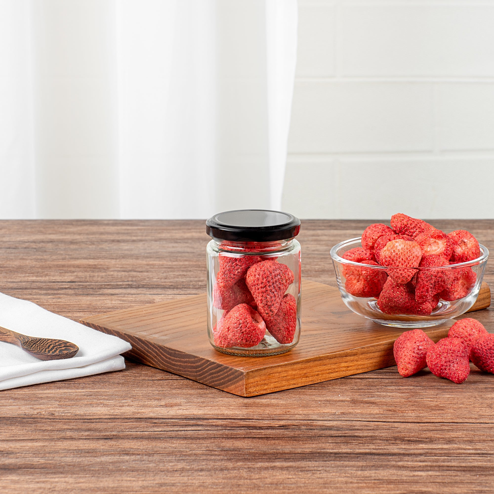 Vetri 8 oz Clear Glass Jar - with Black Metal Lid - 2 3/4" x 2 3/4" x 3 3/4" - 10 count box