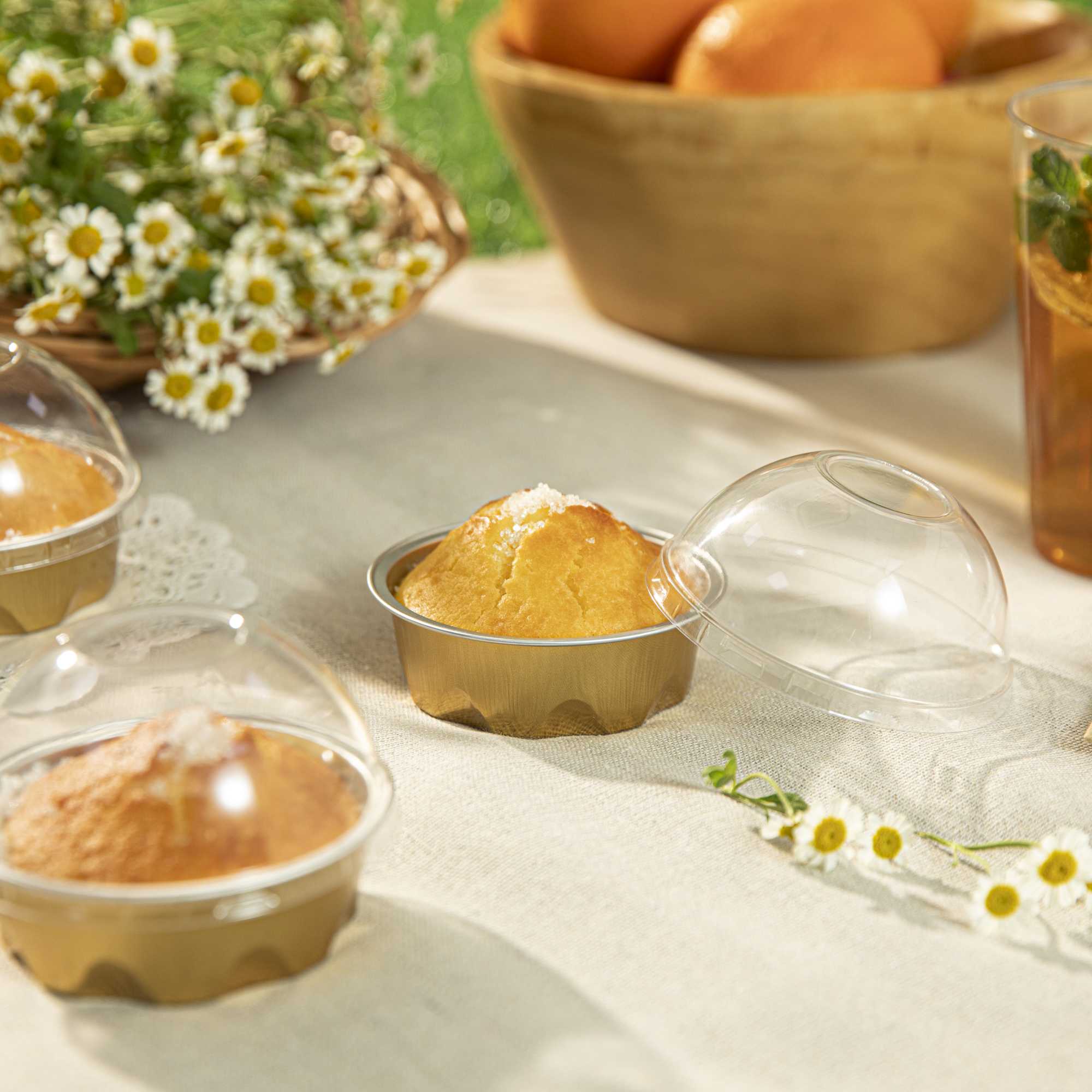 Pastry Tek 3 oz Round Gold Aluminum Baking Cup - with Plastic Dome Lid - 3 1/4" x 3 1/4" x 1" - 100 count box