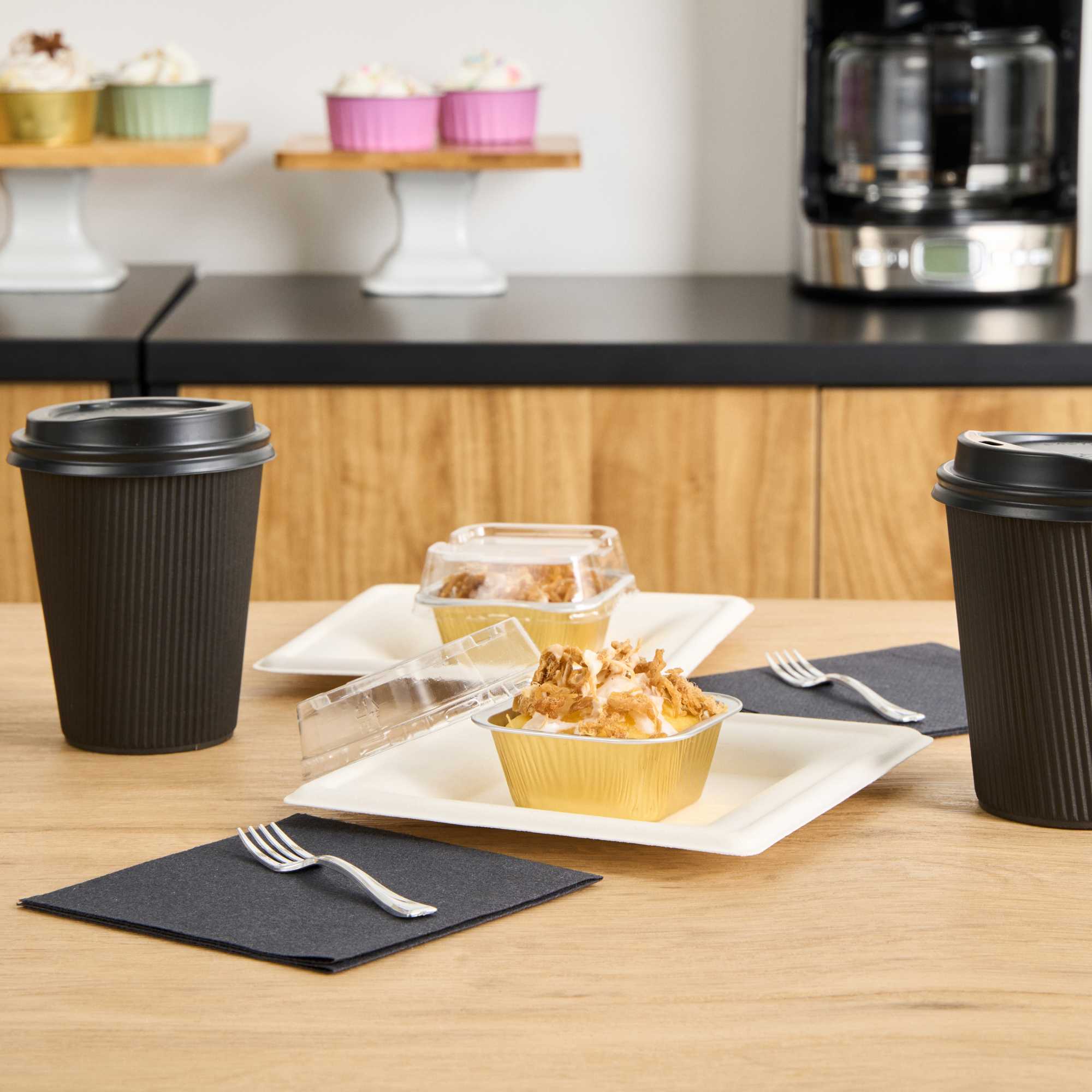 Pastry Tek 3 oz Square Gold Aluminum Baking Cup - with Plastic Dome Lid - 3" x 3" x 1 1/4" - 100 count box