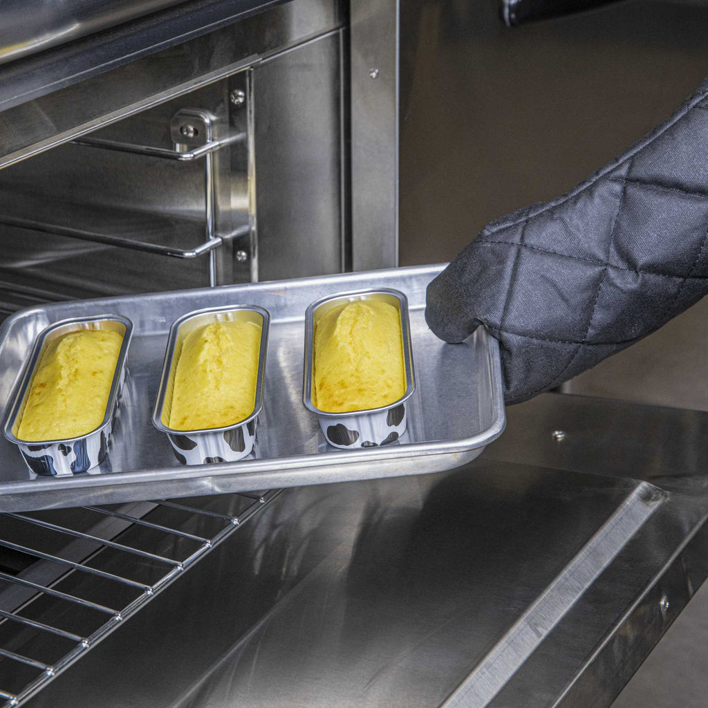 7 oz Rectangle Cow Lines Aluminum Baking Loaf Pan - with Plastic Dome Lid - 6 1/2" x 2 1/2" x 1 1/4" - 100 count box