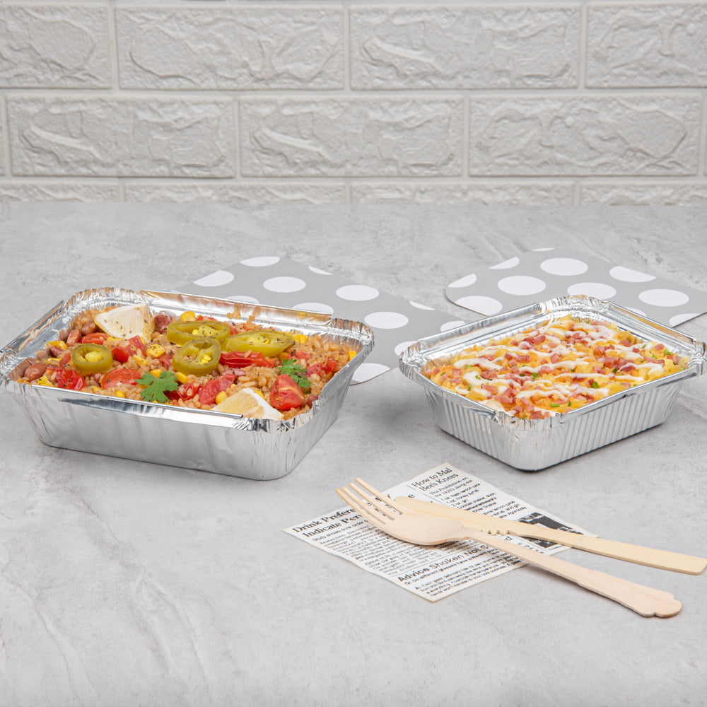 Foil Lux 12 oz Rectangle Silver Aluminum Take Out Container - with Polka Dot Paper Lid - 5 3/4" x 4 3/4" x 1 3/4" - 200 count box