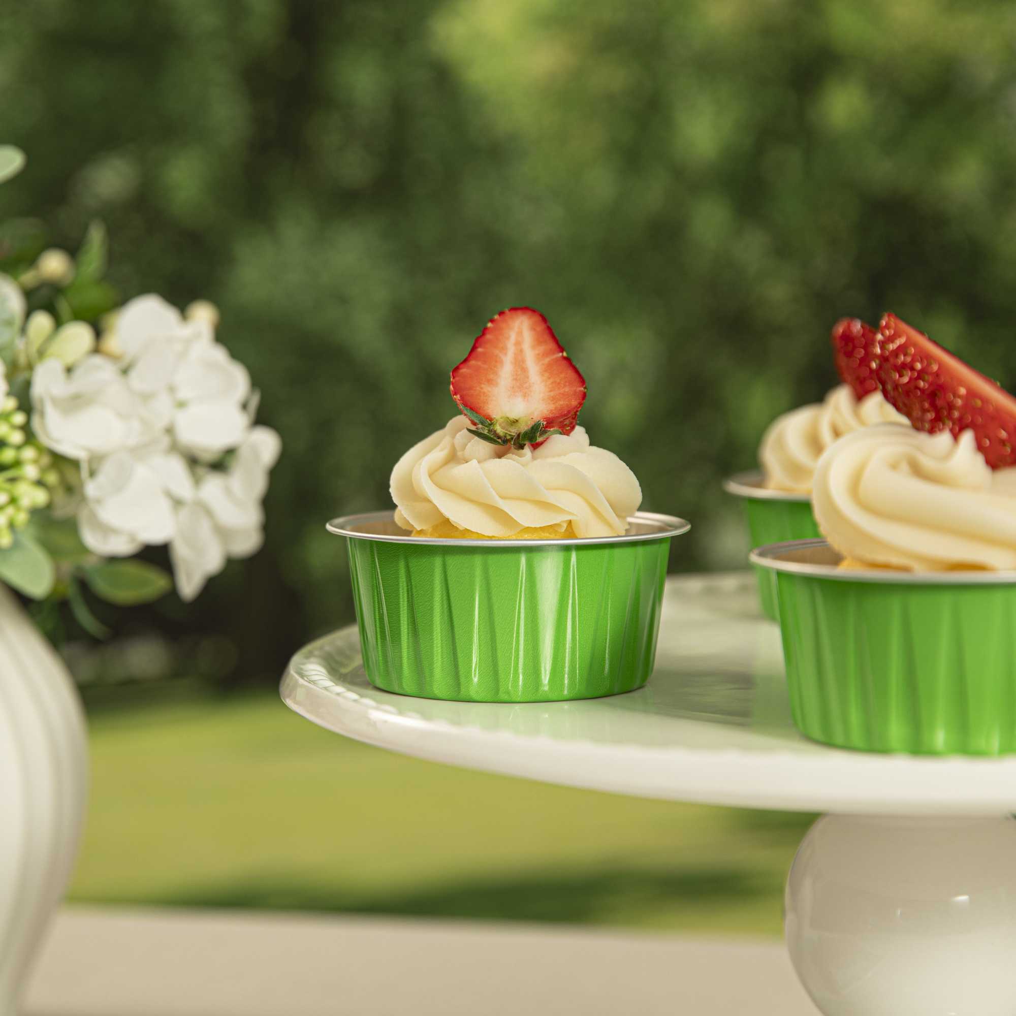 Foil Lux 4 oz Round Lime Green Aluminum Baking Cup - Lids Available - 3 1/4" x 3 1/4" x 1 1/2" - 100 count box