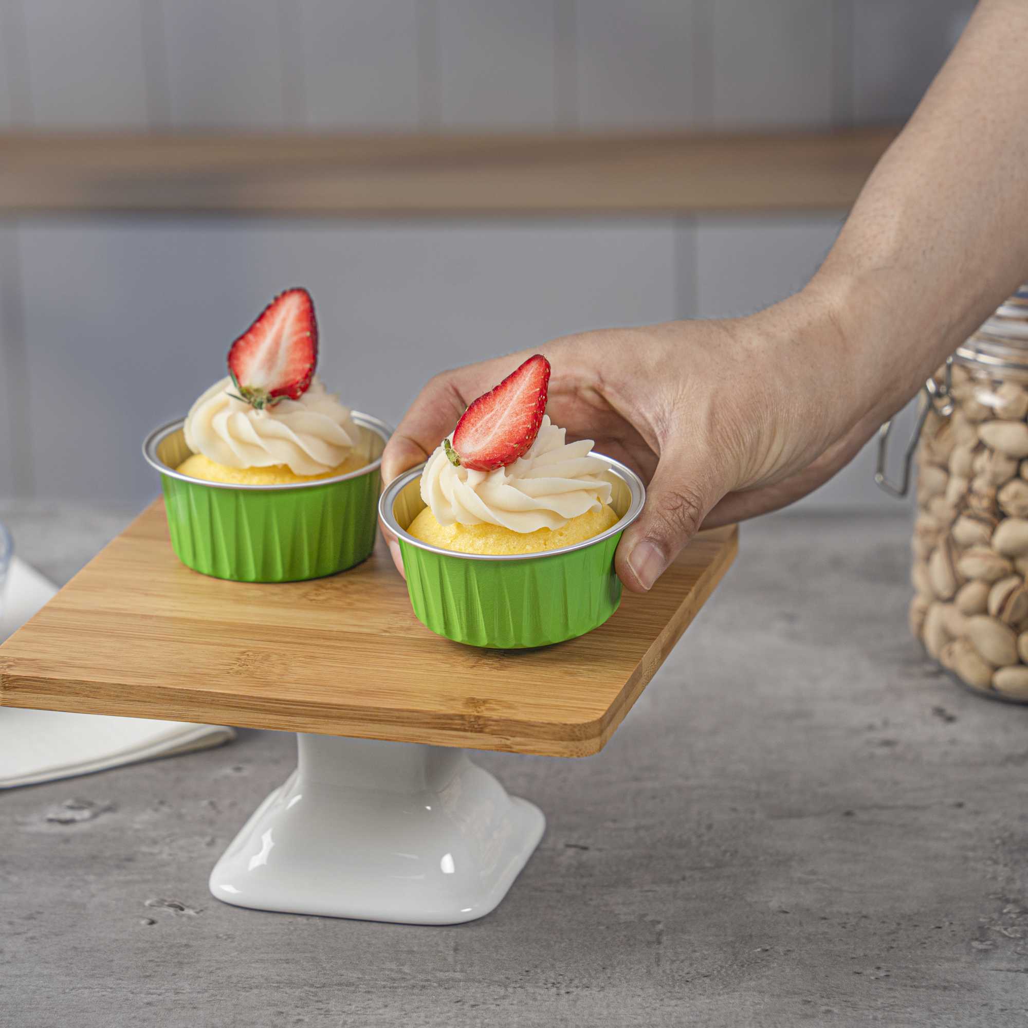 Foil Lux 4 oz Round Lime Green Aluminum Baking Cup - Lids Available - 3 1/4" x 3 1/4" x 1 1/2" - 100 count box