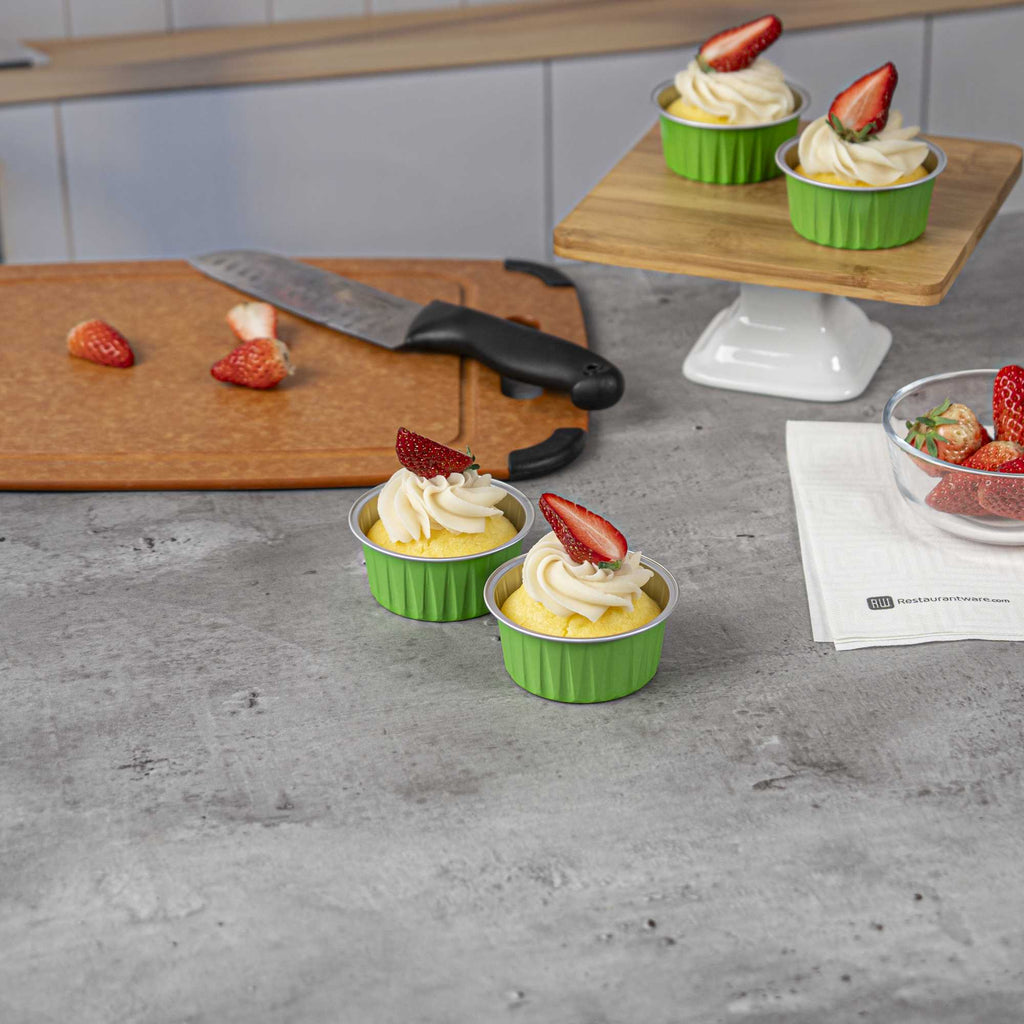 Foil Lux 4 oz Round Lime Green Aluminum Baking Cup - Lids Available - 3 1/4" x 3 1/4" x 1 1/2" - 100 count box