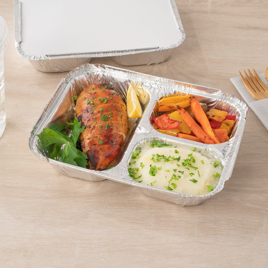 Foil Lux 23 oz Rectangle Silver Aluminum Take Out Tray - 3-Compartment - 8 1/2" x 6 1/2" x 1 3/4" - 100 count box