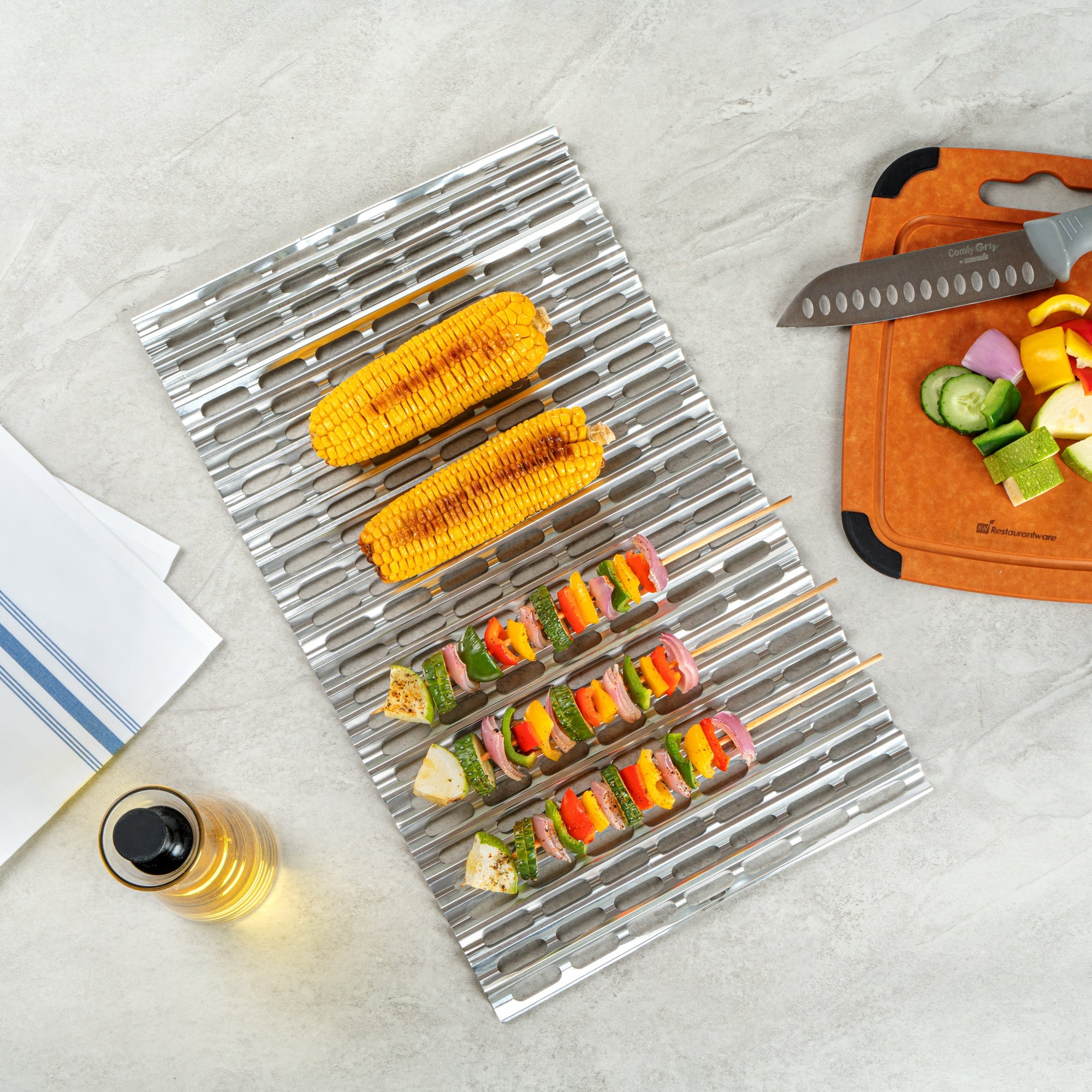 Foil Lux Aluminum Disposable Grill Liner - 19 3/4" x 12" - 200 count box