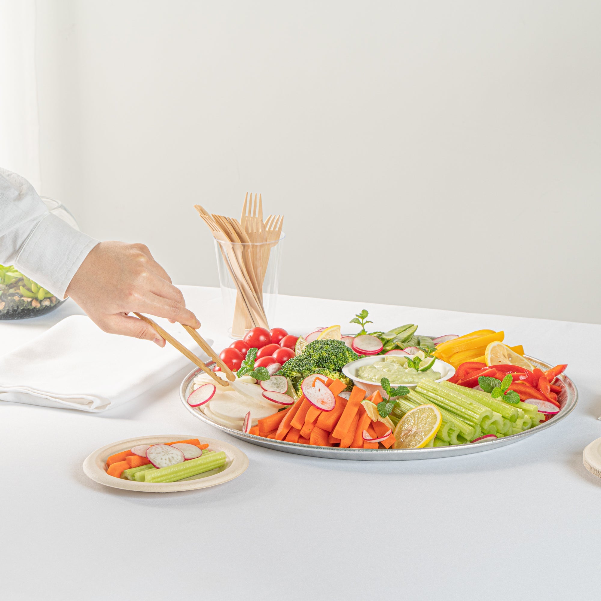 Foil Lux Round Aluminum Catering Tray - 16" - 10 count box