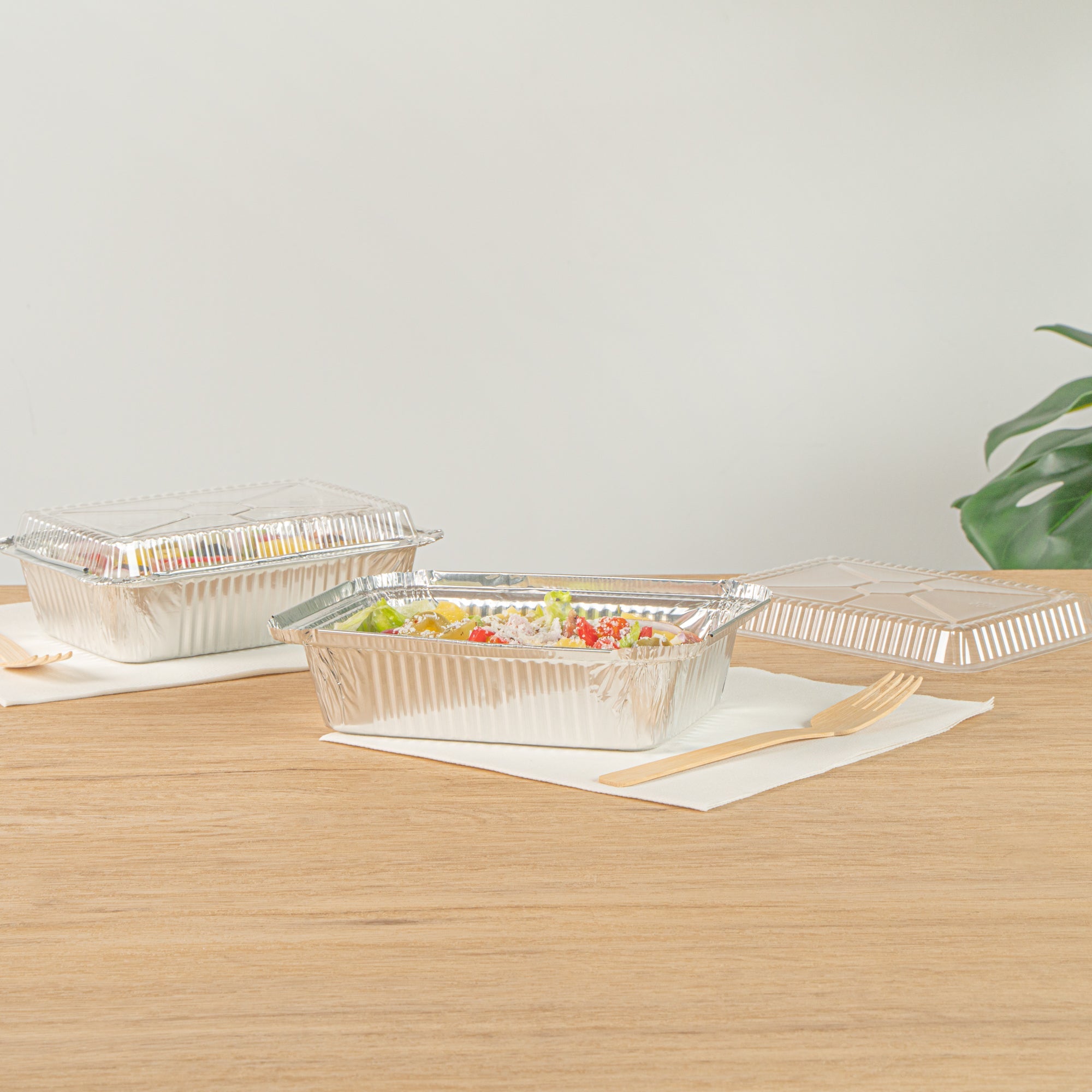 Foil Lux 1 1/2 lb Oblong Aluminum Container - 7 1/4" x 5 1/4" x 1 3/4" - 100 count box