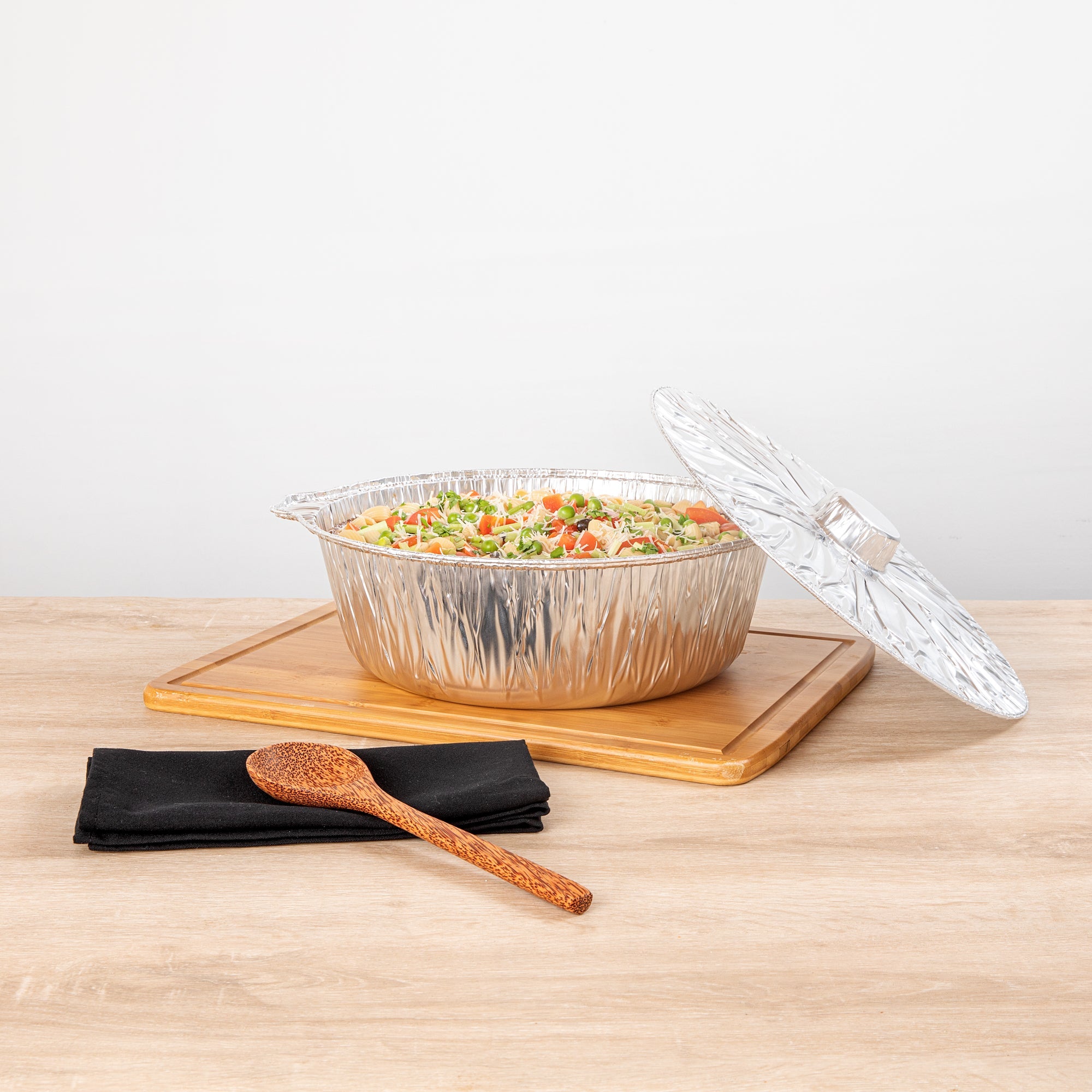 Foil Lux 8 qt Aluminum Foil Pot - with Lid - 15 1/4" x 14" x 4 3/4" - 50 count box