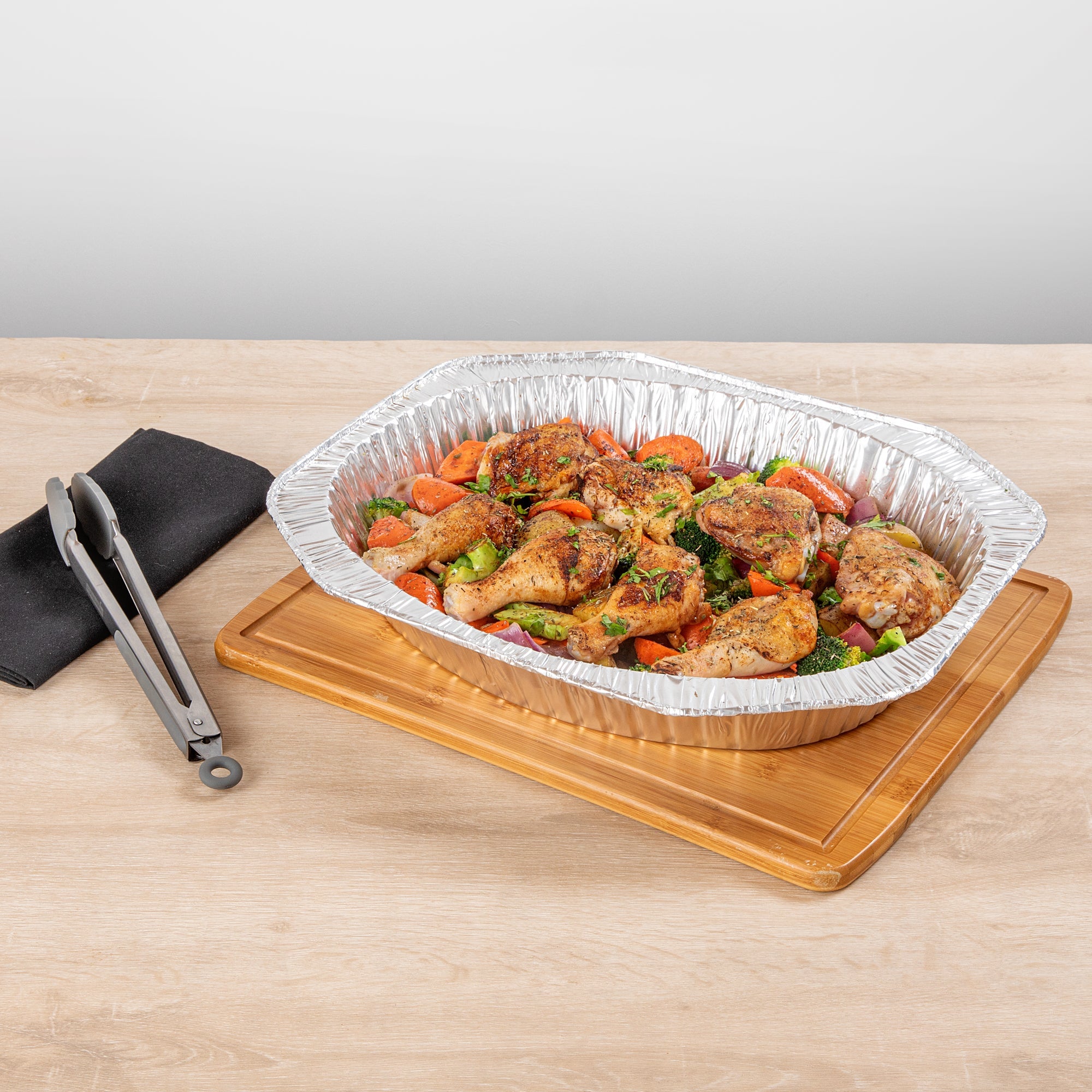 Foil Lux Oval Aluminum Foil Roast Pan - 17 1/2" x 14" x 3 1/4" - 10 count box