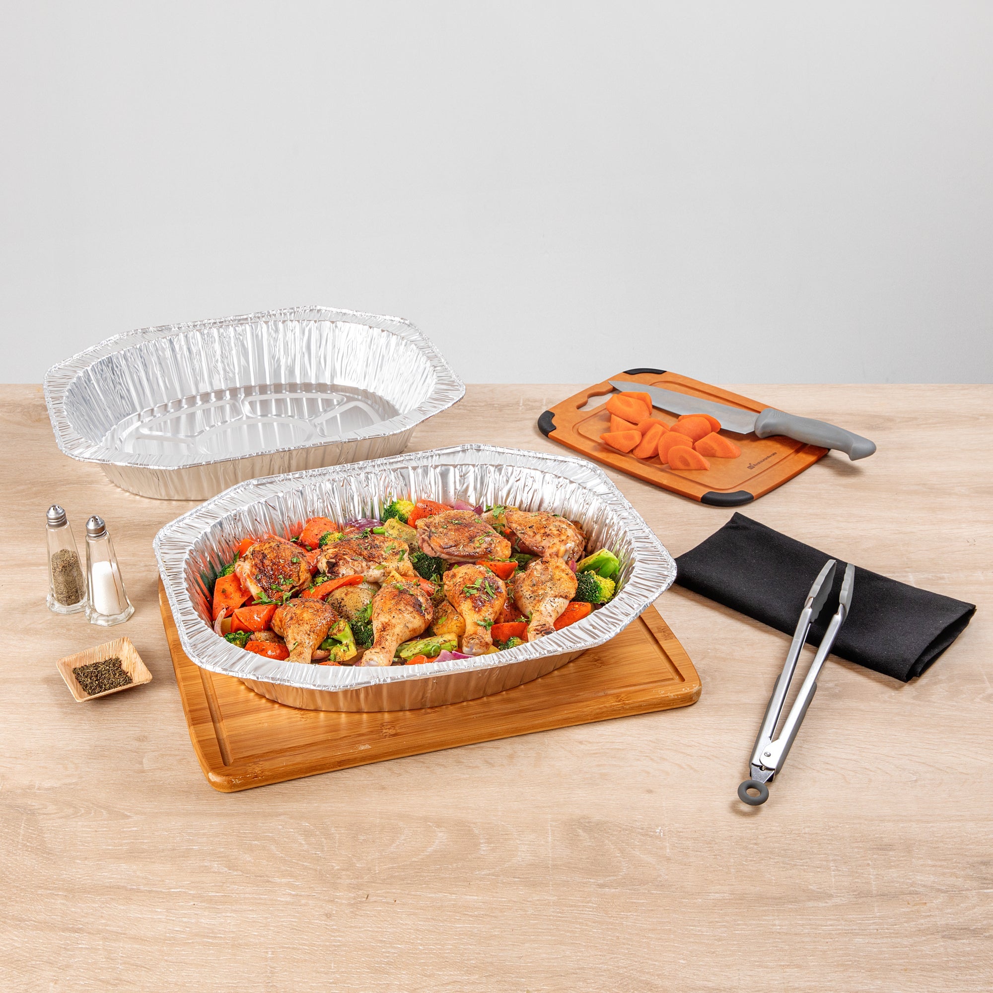 Foil Lux Oval Aluminum Foil Roast Pan - 17 1/2" x 14" x 3 1/4" - 10 count box