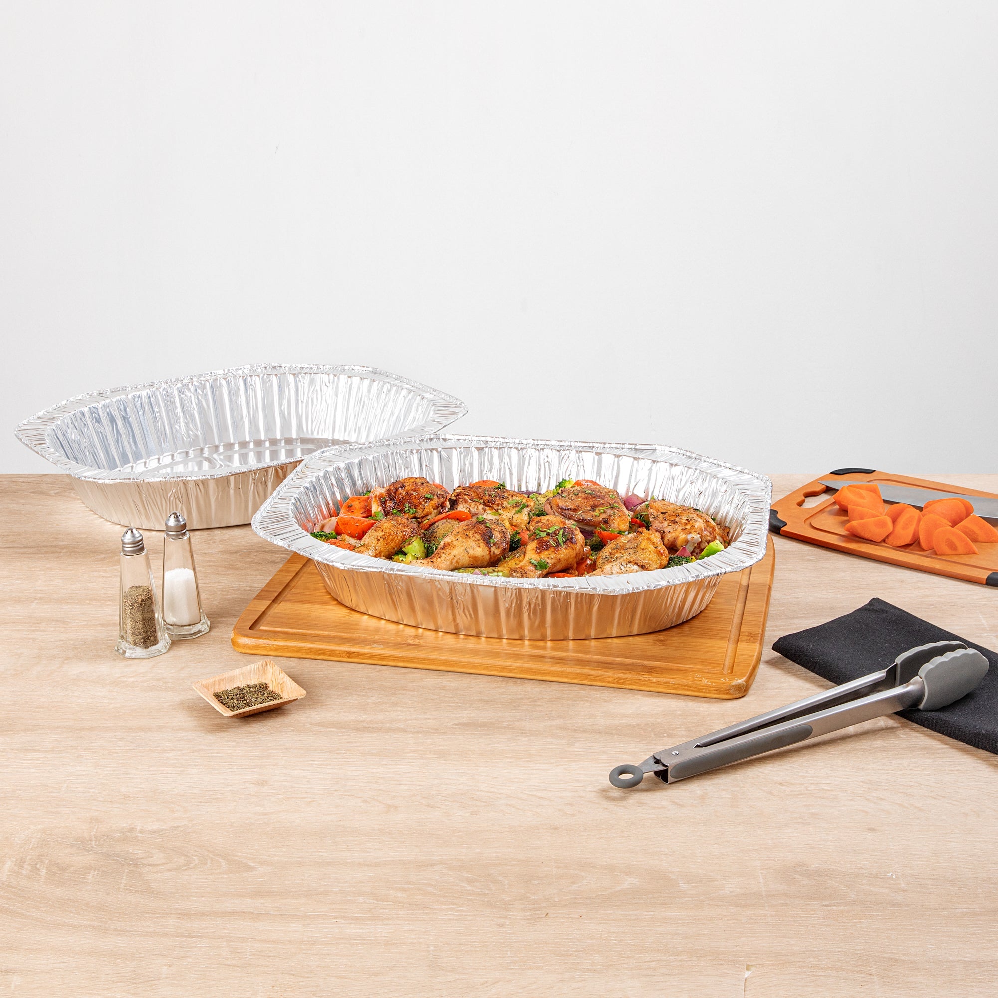 Foil Lux Oval Aluminum Foil Roast Pan - 17 1/2" x 14" x 3 1/4" - 10 count box