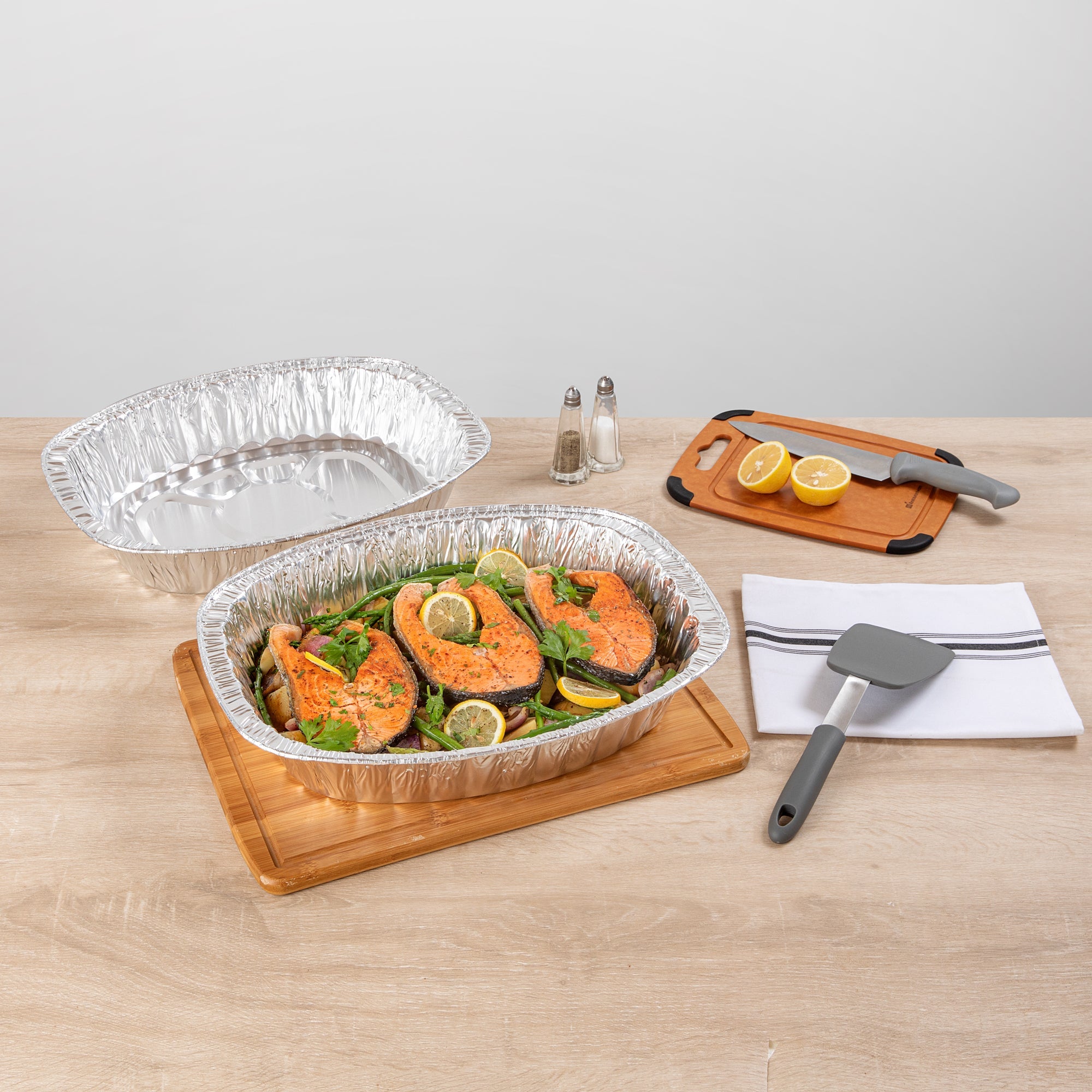 Foil Lux Oval Aluminum Foil Roast Pan - 18" x 14 1/4" x 3 1/4" - 50 count box