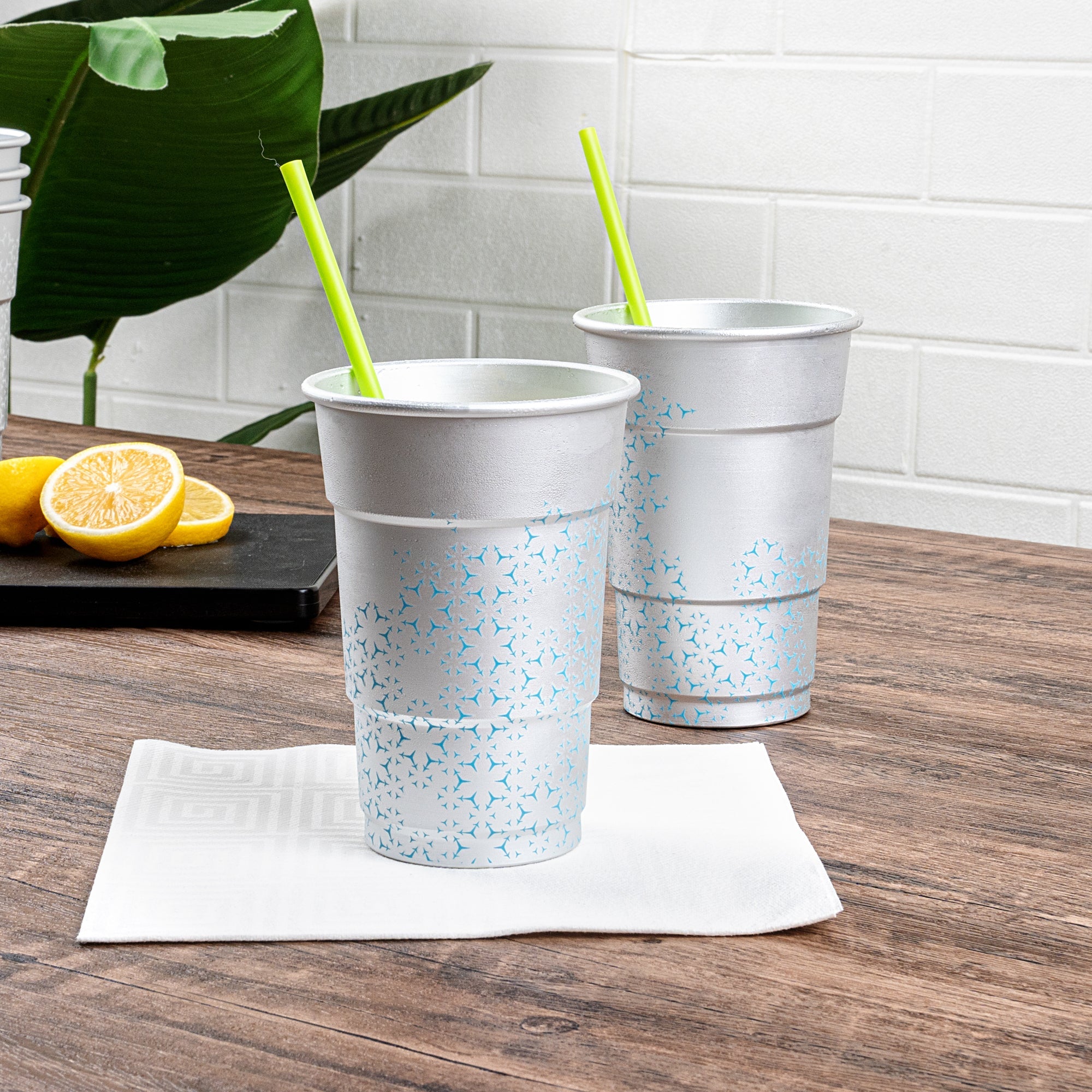 Saving Nature 16 oz Aluminum Color Changing Drinking Cup - 3 1/2'' x 3 1/2'' x 5'' - 4 count box