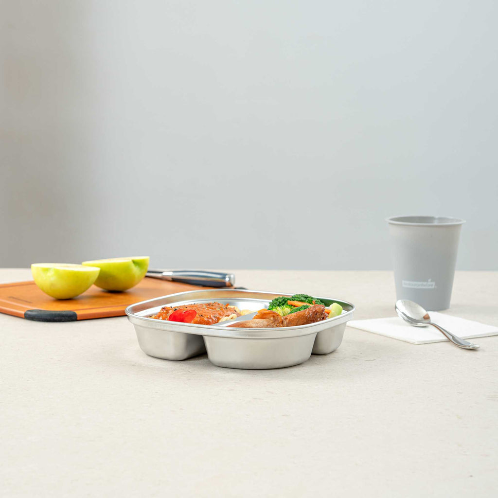 Met Lux Ambidextrous Square Stainless Steel Tray - 3 Compartments - 7 3/4" x 7 3/4" x 1 3/4" - 20 count box