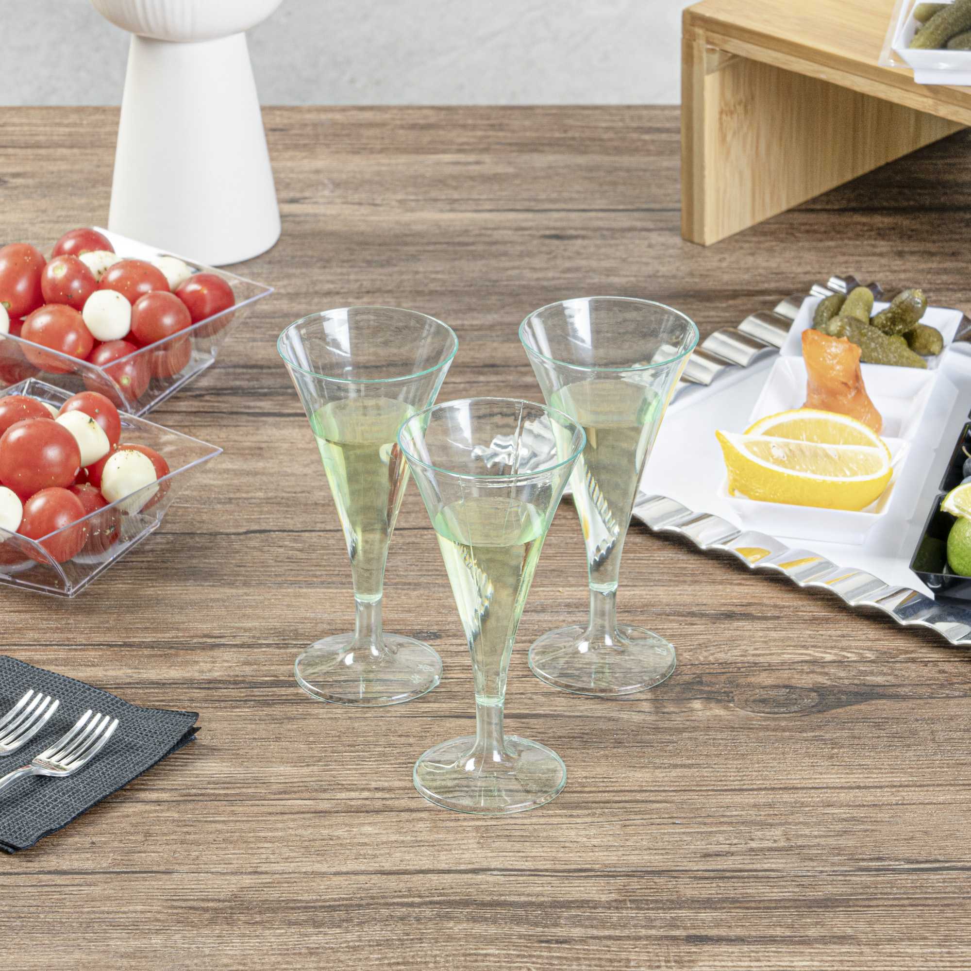 Bev Tek 3 oz Round Seagreen Plastic Aperitif Glass - 2 1/2" x 2 1/2" x 5" - 100 count box