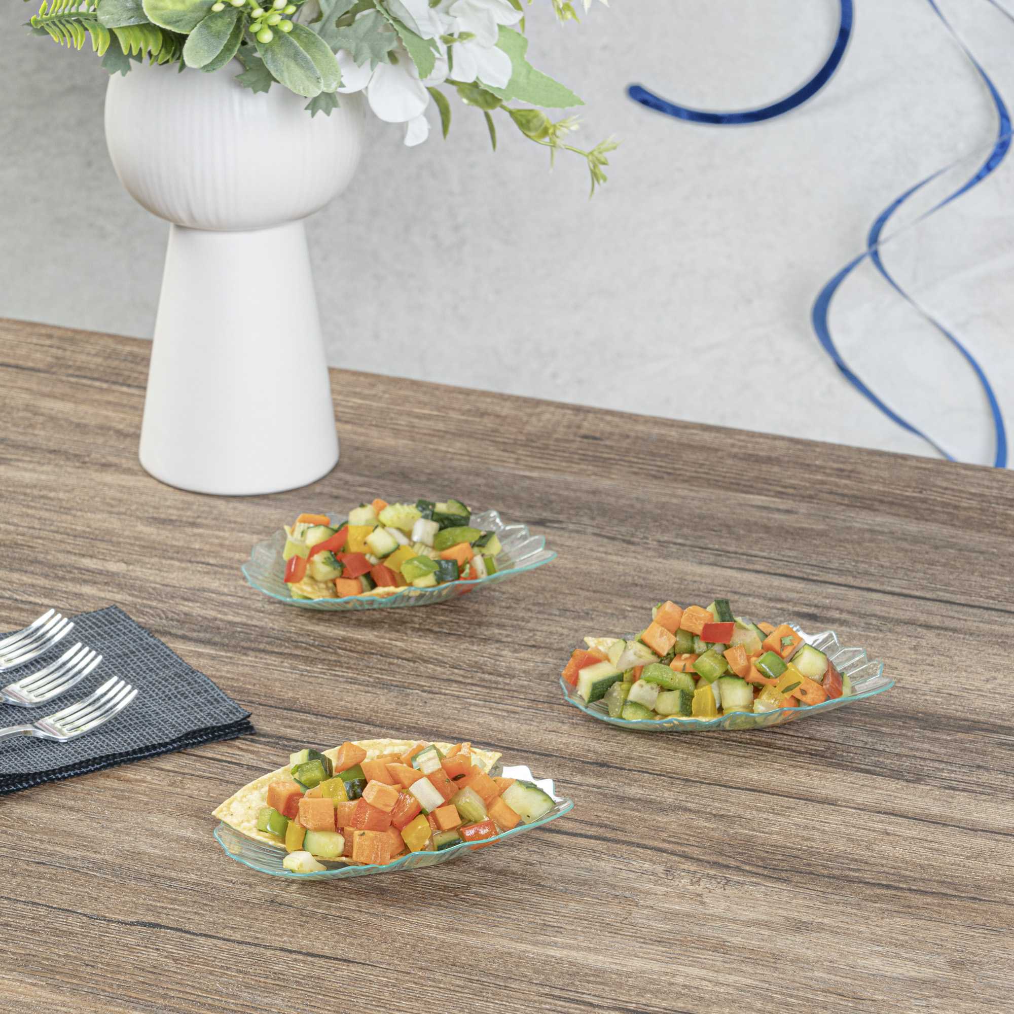 Mini Serve Seagreen Plastic Mini Coquille Plate - 3 1/4" x 3 1/4" x 1/2" - 100 count box