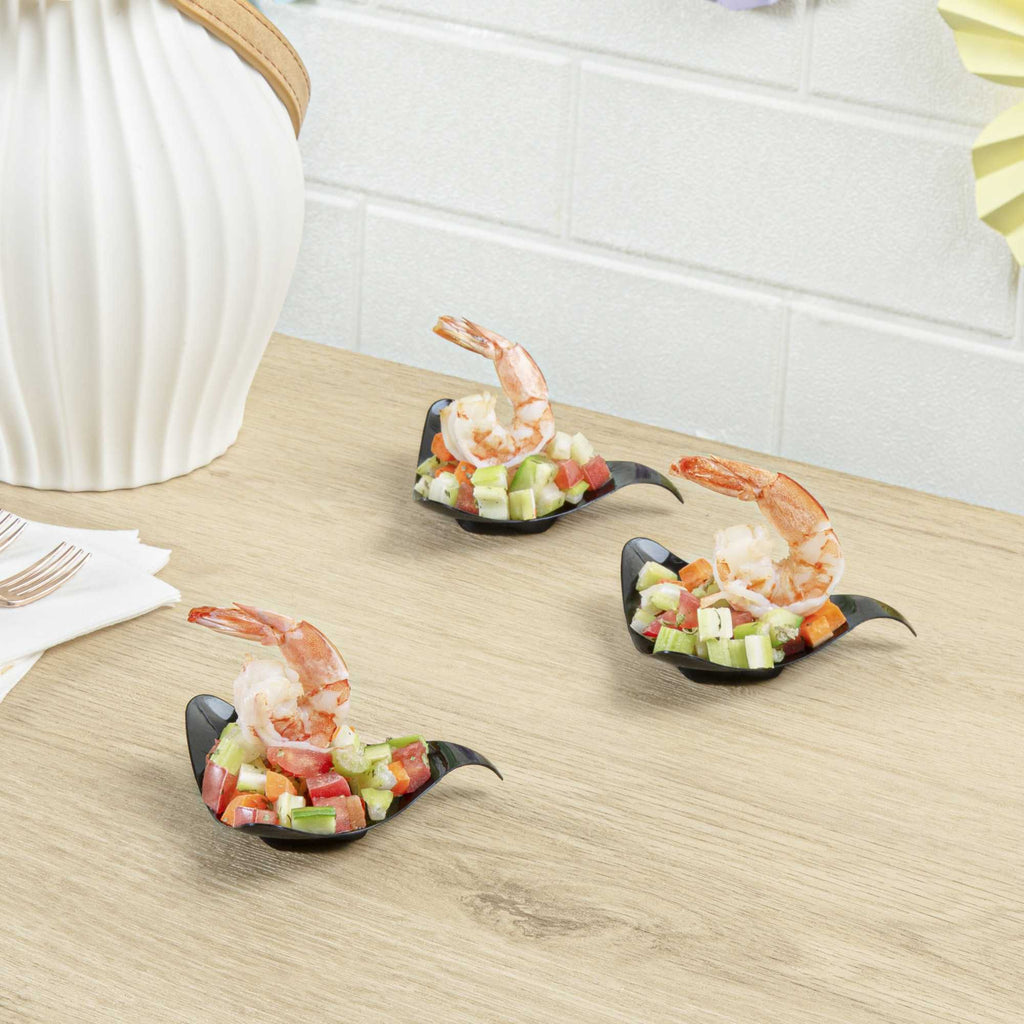 Mini Serve Triangle Black Plastic Shooting Star Appetizer Plate - 3" x 3" - 100 count box