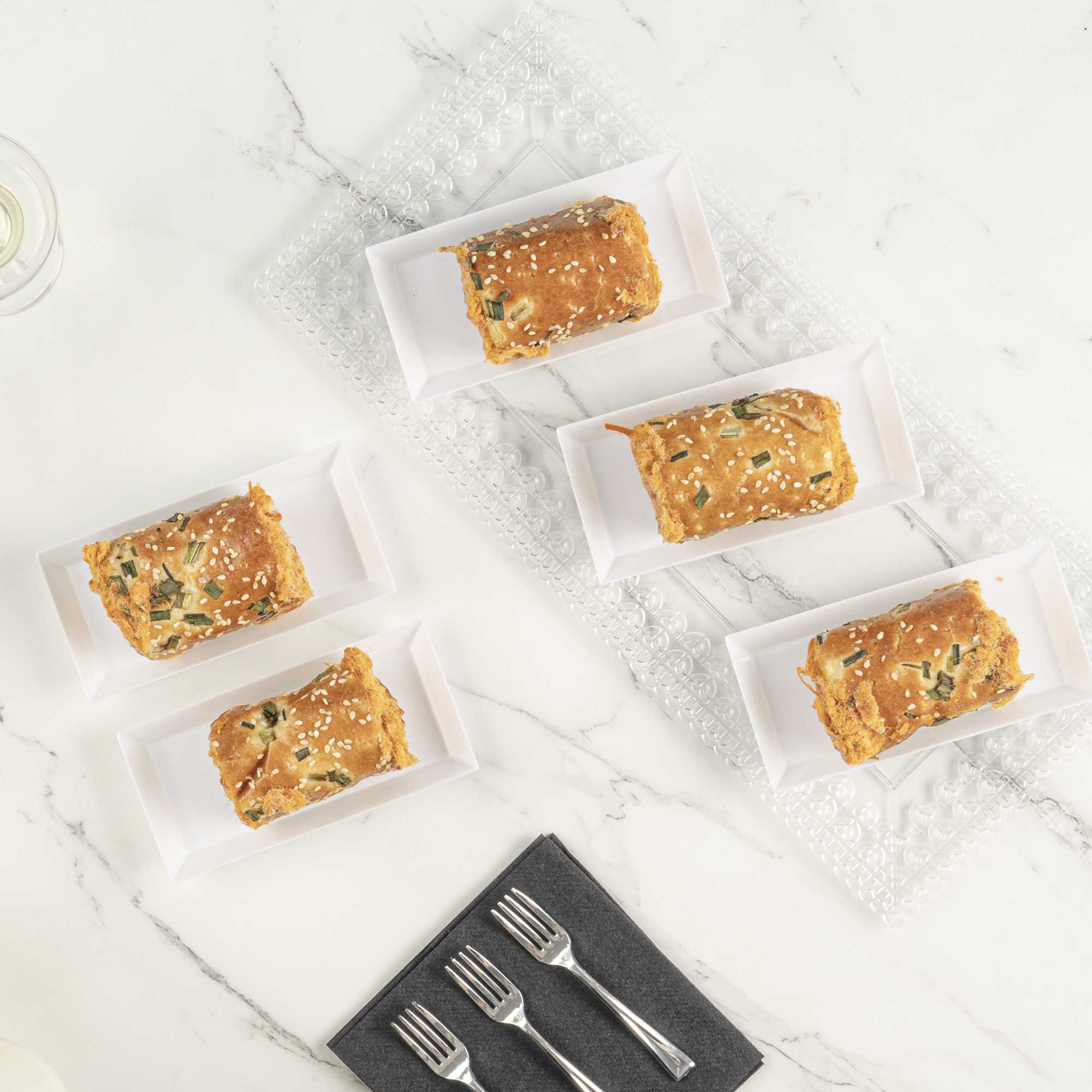 Mini Serve Rectangle White Plastic Plate - 5" x 2 1/2" x 1/2" - 20 count box