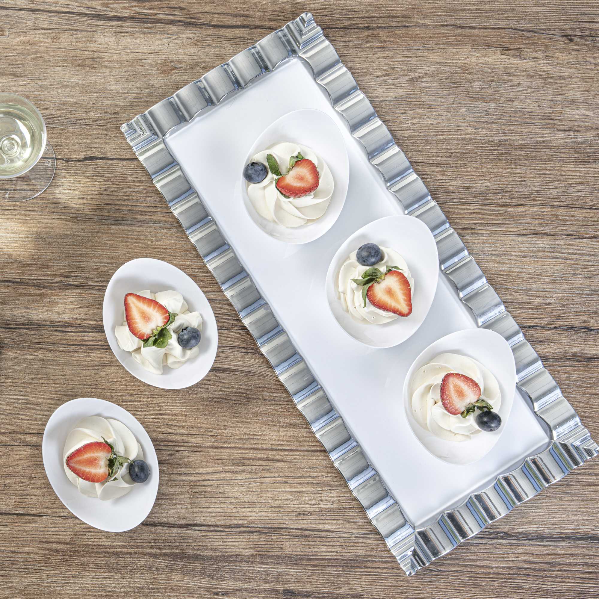 Mini Serve 2 oz Oval White Plastic Alato Tasting Dish - 3 1/2" x 2 3/4" x 1 3/4" - 100 count box