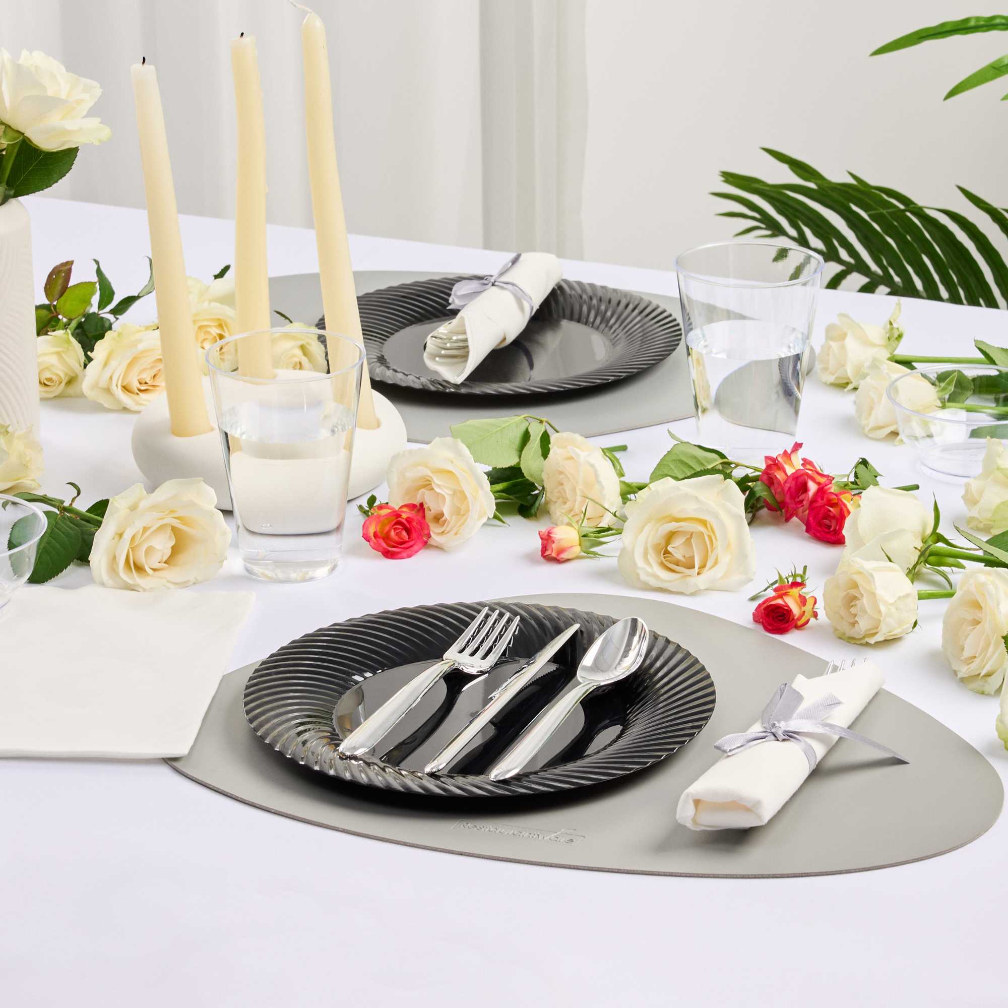 Moderna Silver Plastic Cutlery Set - with White Napkin, Silver Ribbon - 7 1/4" x 2" x 1 3/4" - 100 count box