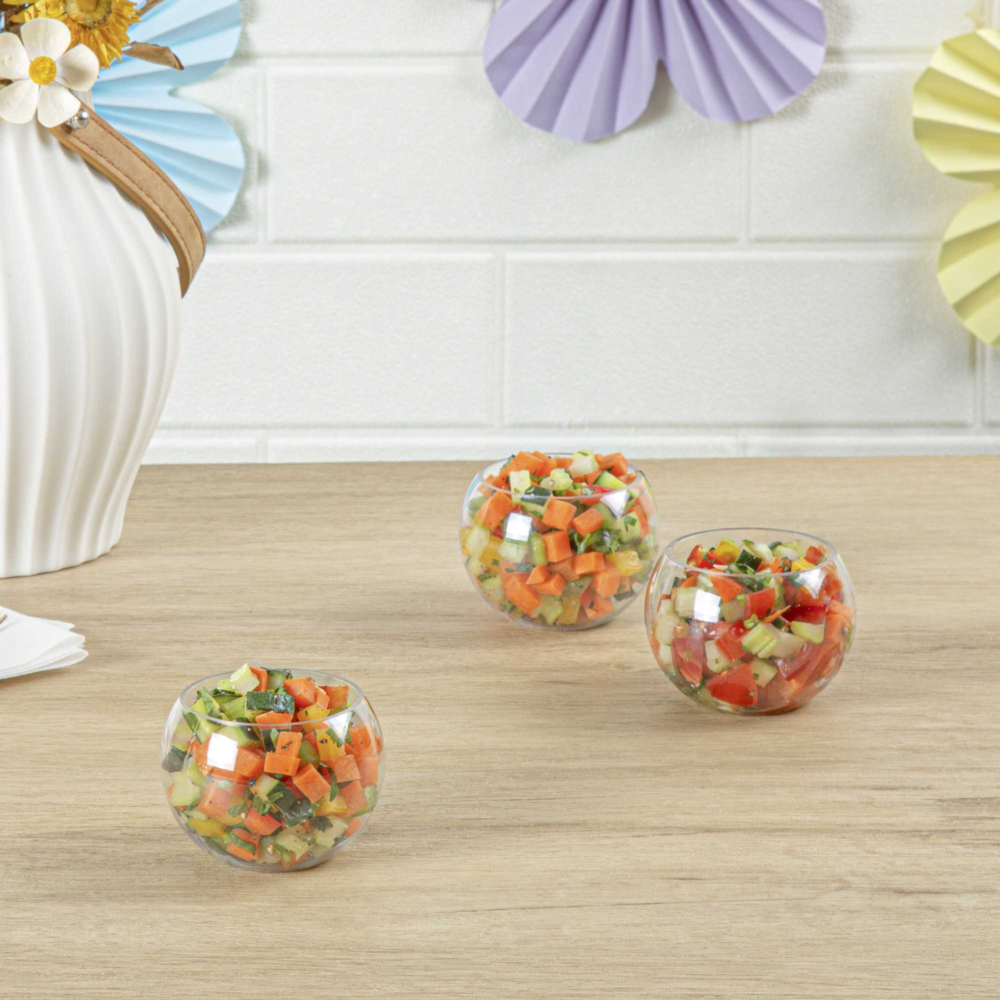 Mini Serve 4 oz Sphere Clear Plastic Cup - 2 3/4" x 2 3/4" x 2 1/4" - 5 count box