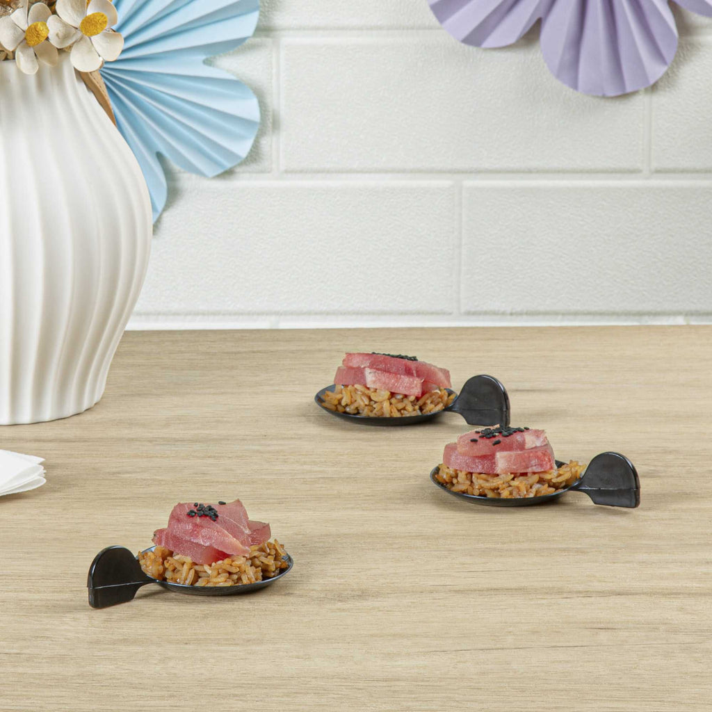 Mini Serve Fish Black Plastic Tasting Plate - 3 3/4" x 2 1/2" x 1" - 100 count box