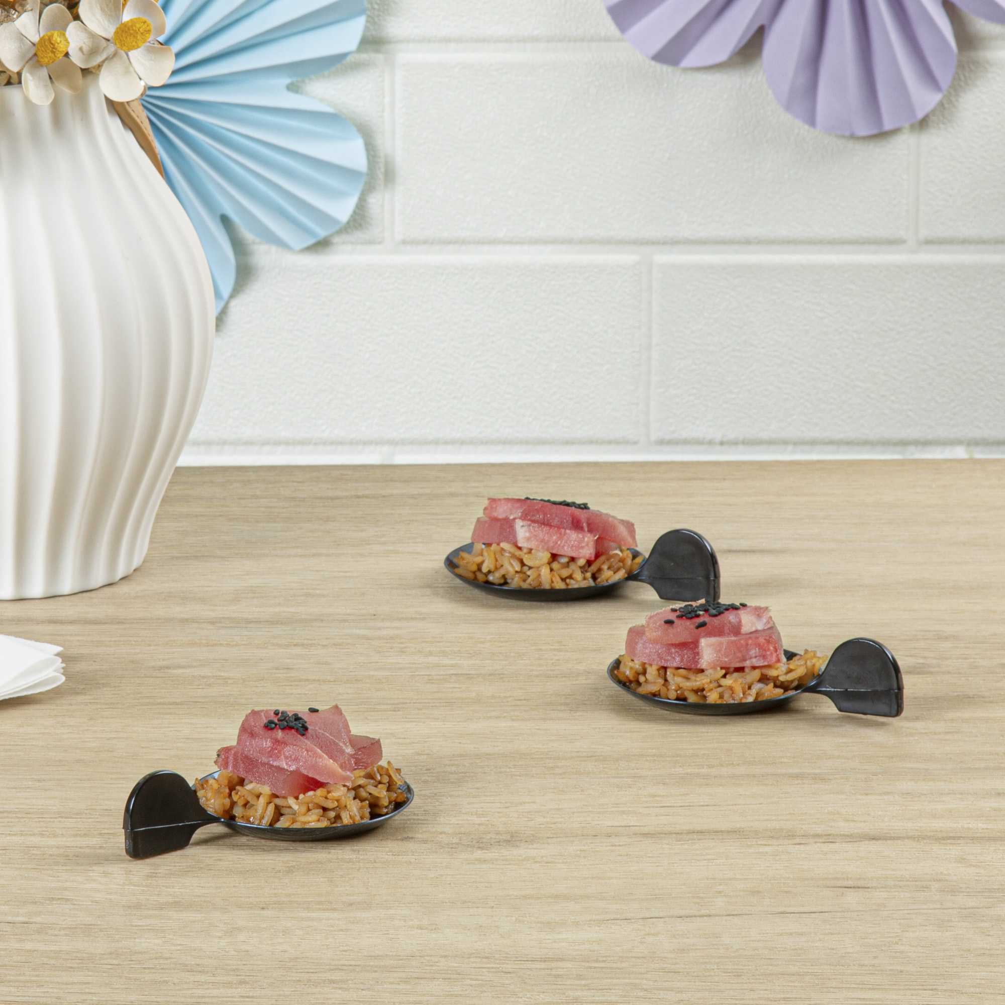 Mini Serve Fish Black Plastic Tasting Plate - 3 3/4" x 2 1/2" x 1" - 100 count box