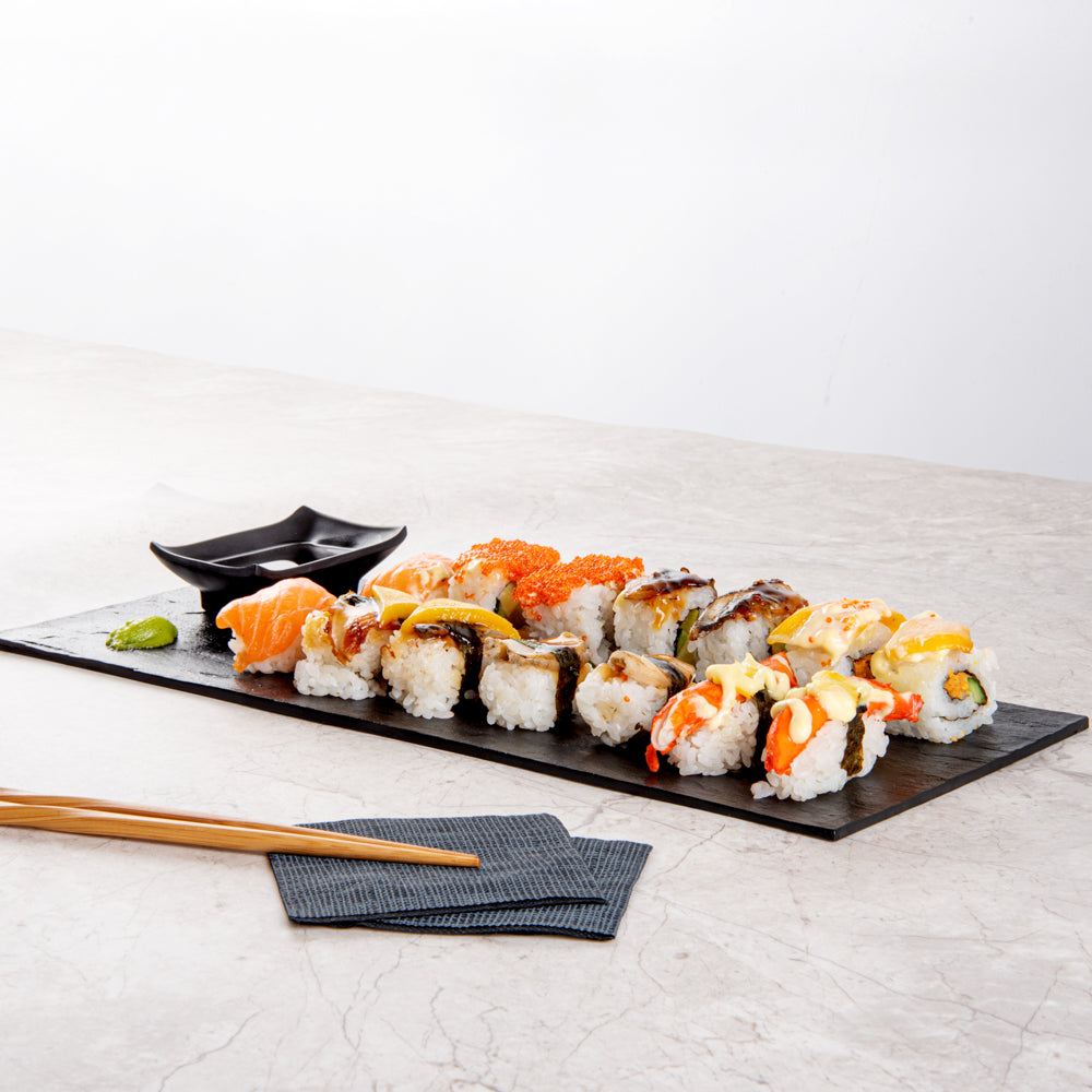 Maxi Serve Rectangle Black Plastic Large Plate - Faux Slate - 16" x 7" - 25 count box