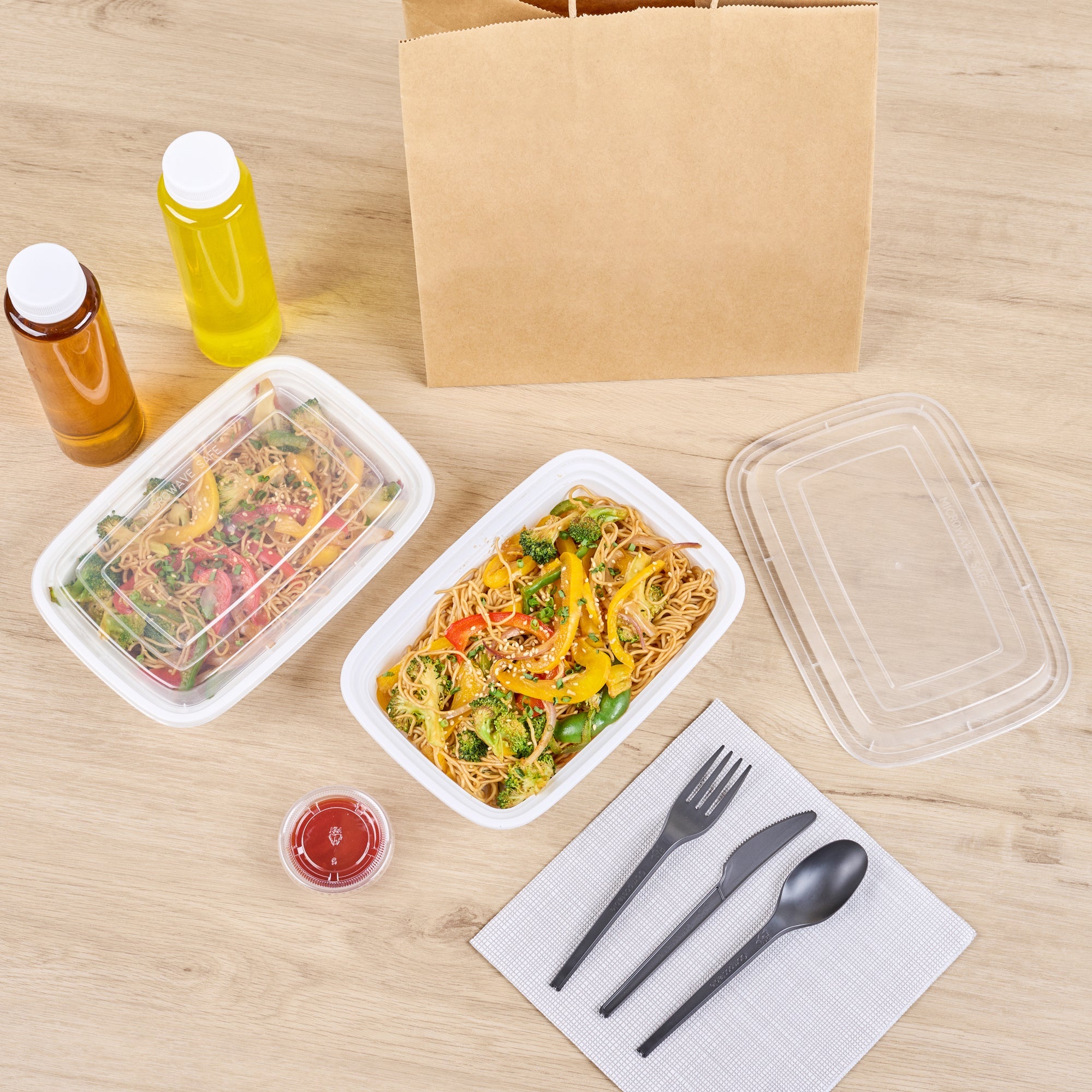 Asporto 28 oz Rectangle White Plastic To Go Box - with Clear Lid, Microwavable - 8 3/4" x 6" x 1 1/2" - 50 count box
